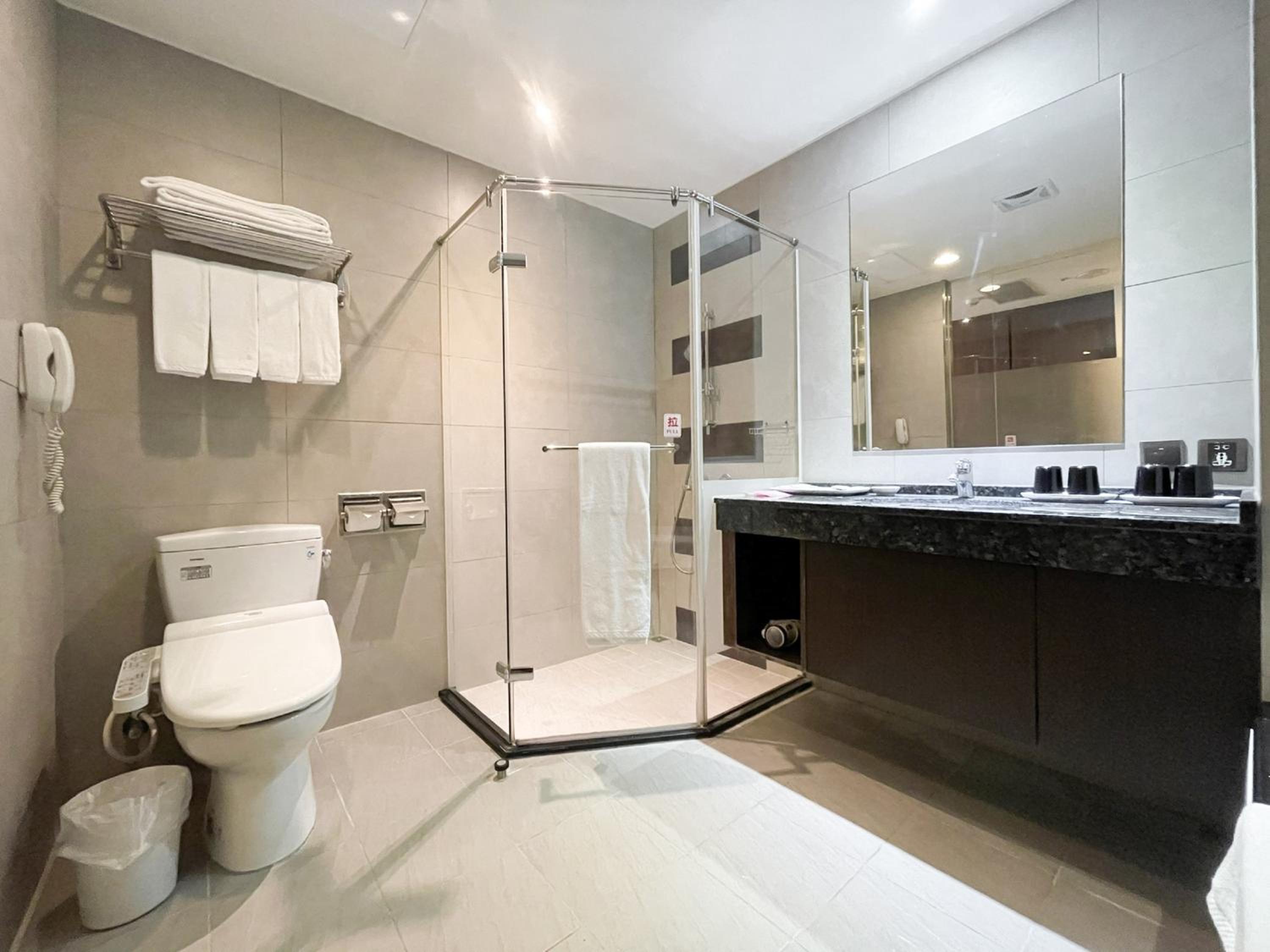 Superior Quadruple Room photo 2