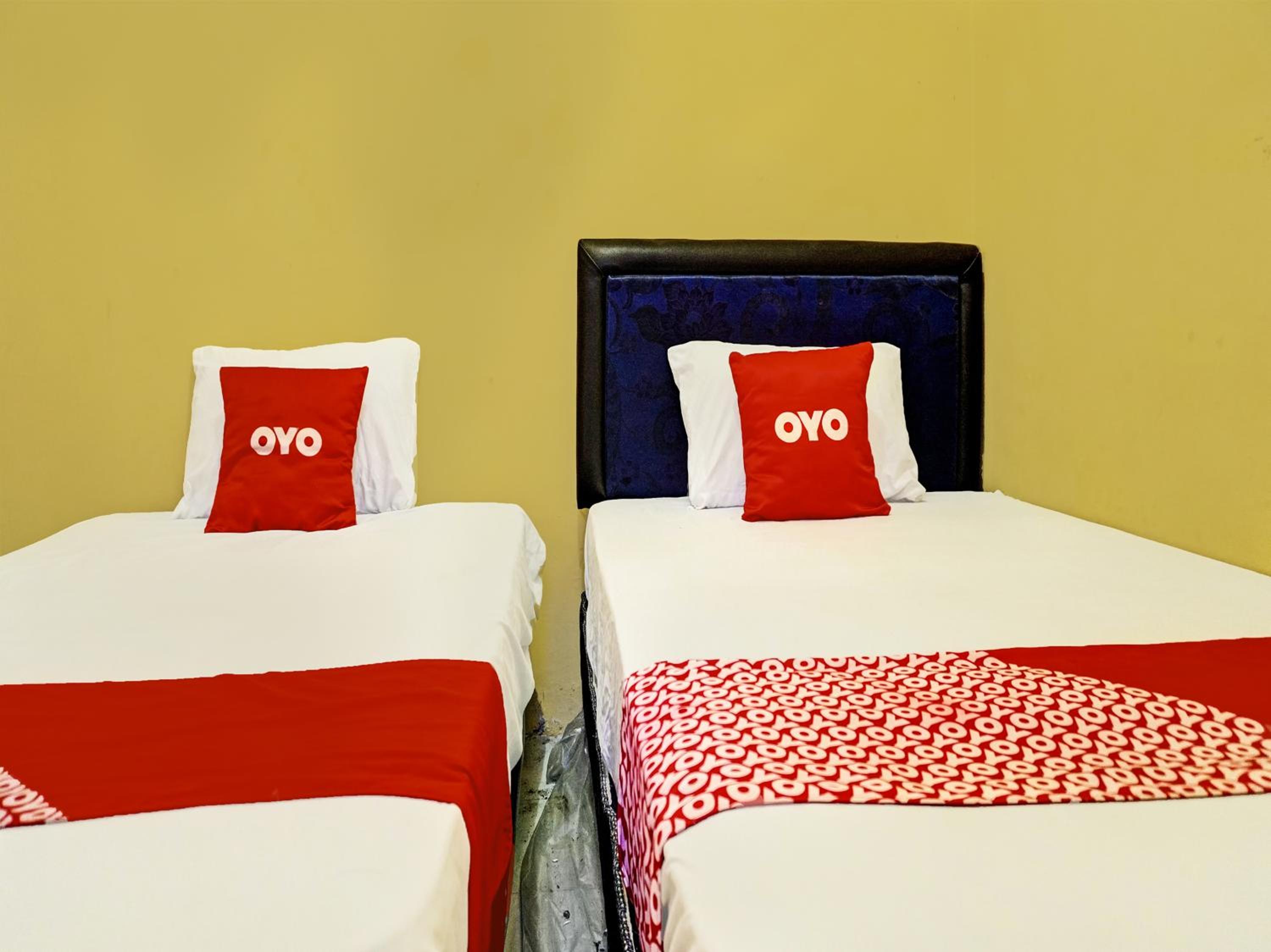 Standard Twin Room photo 2