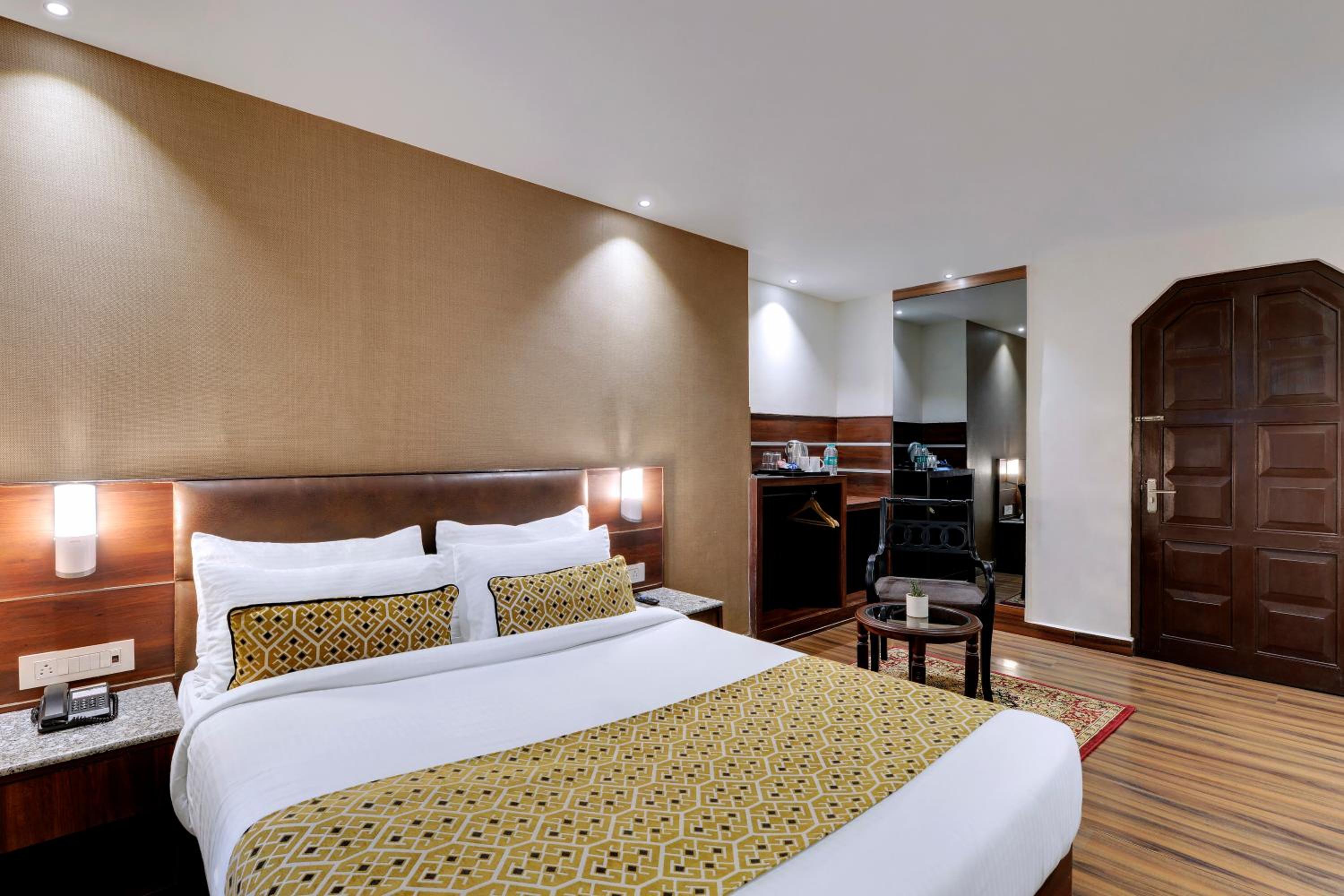 Deluxe Double Room - Photo 1