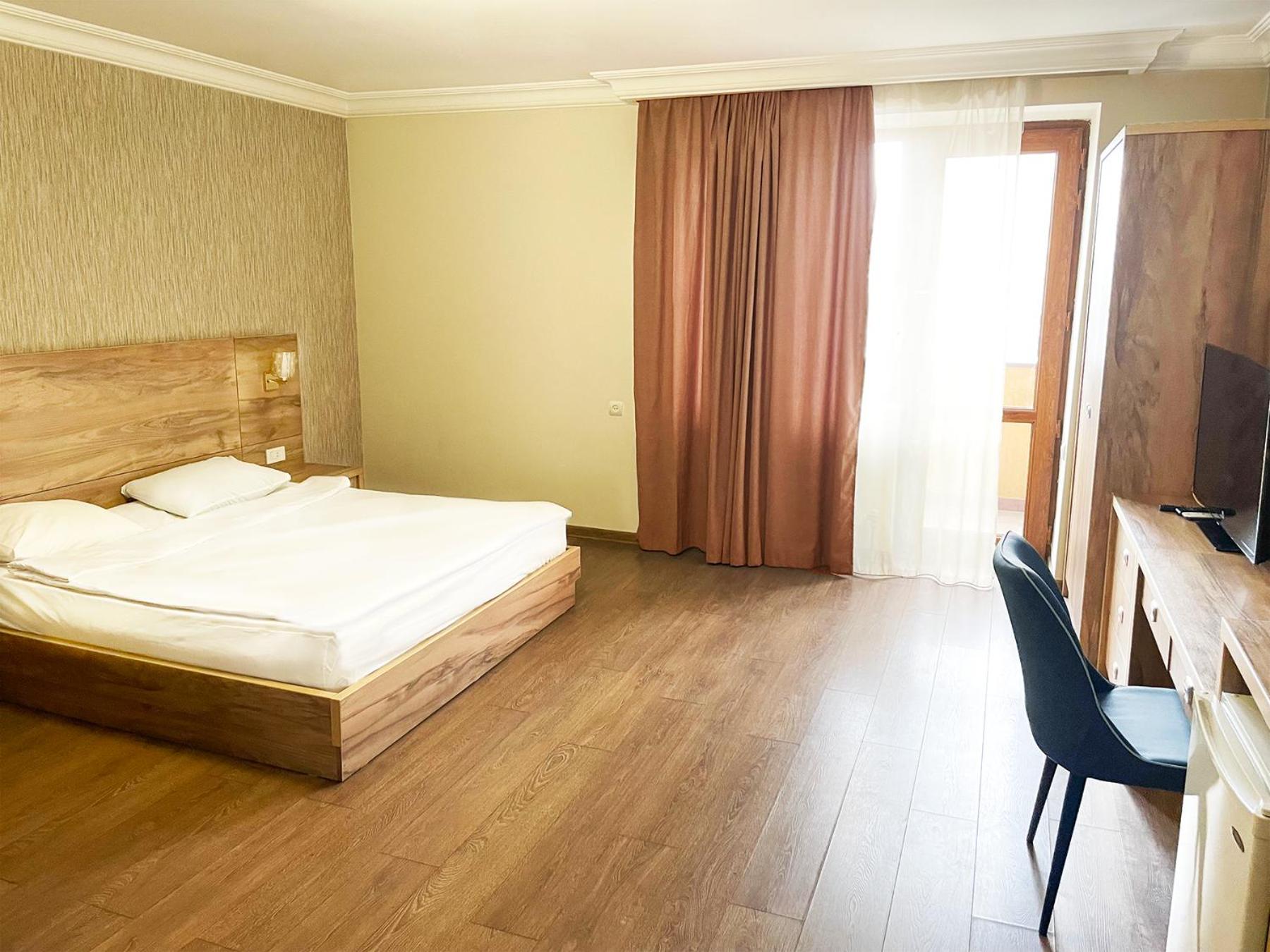 Deluxe Double Room photo 3
