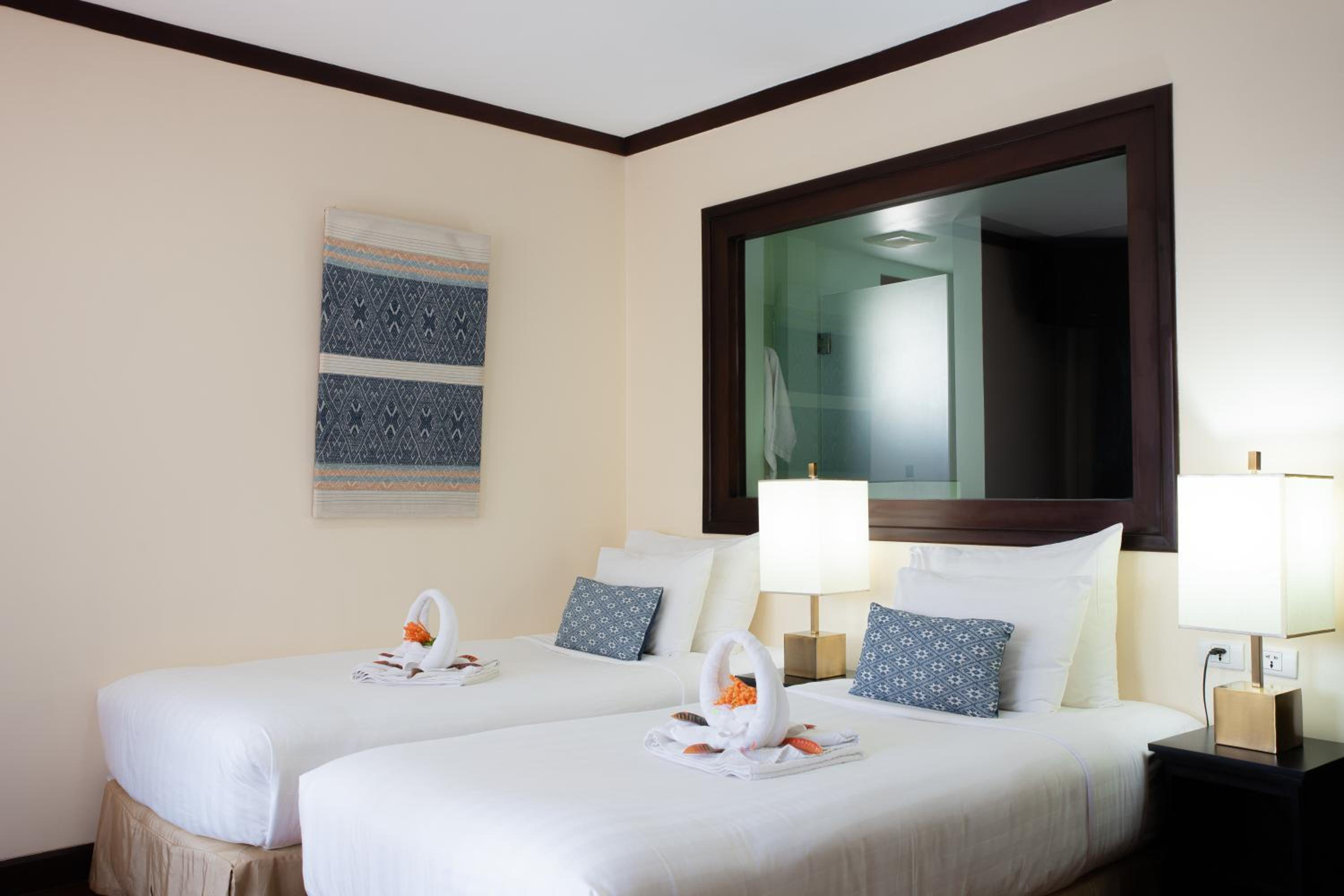 Deluxe Double or Twin Room with Balcony - Photo 4