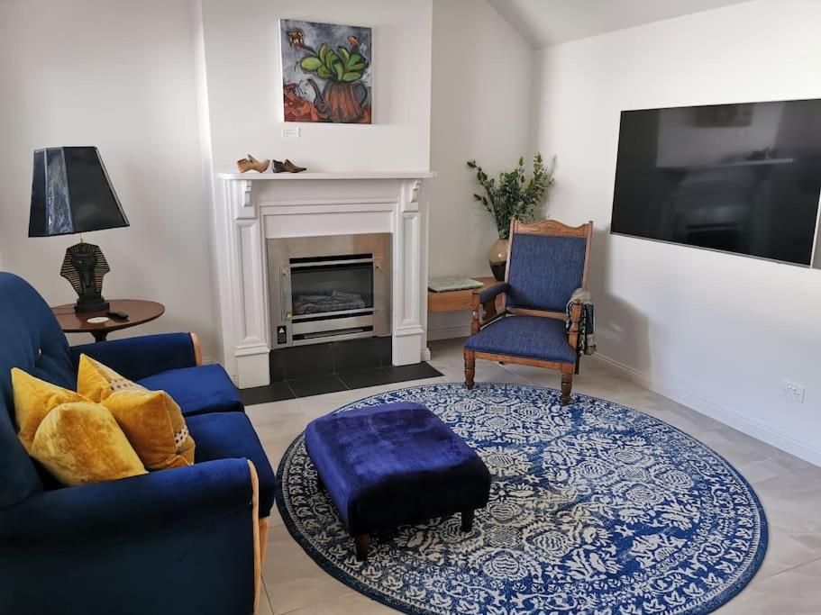 One-Bedroom House photo 1