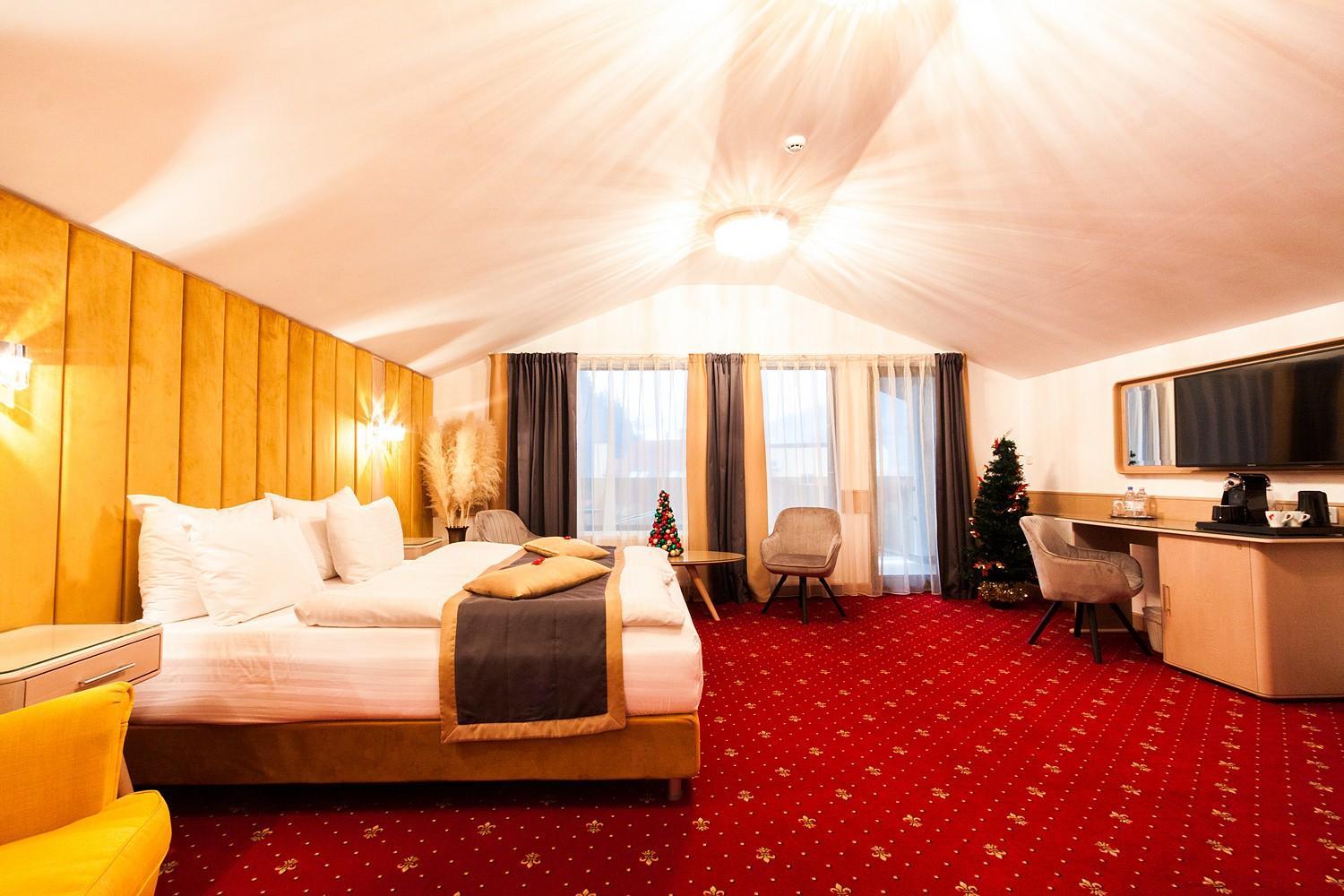 Deluxe Suite photo 2