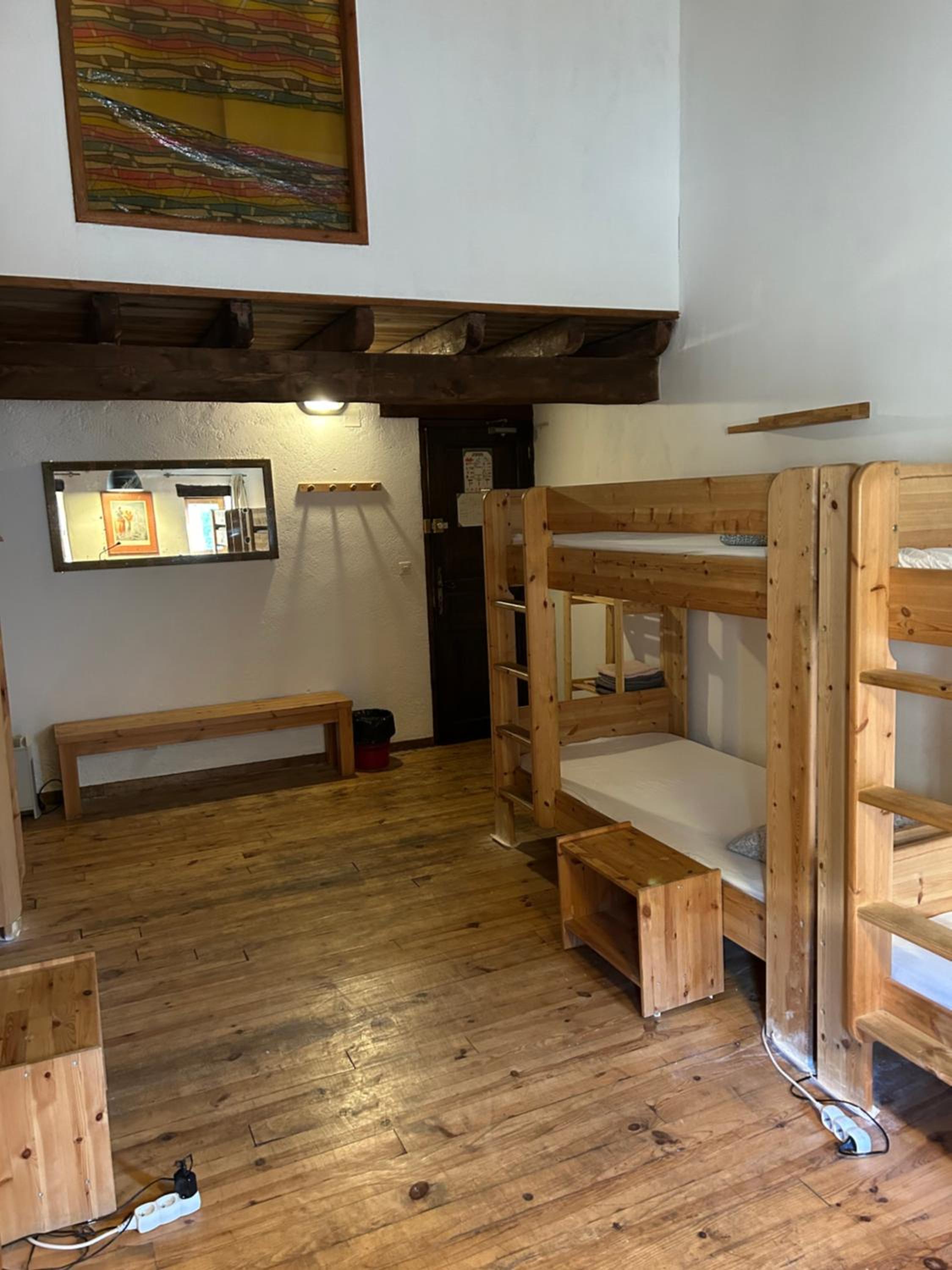 Bed in 8-Bed Mixed Dormitory Room photo 1