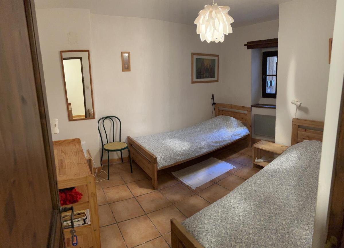 Double Room - Photo 3