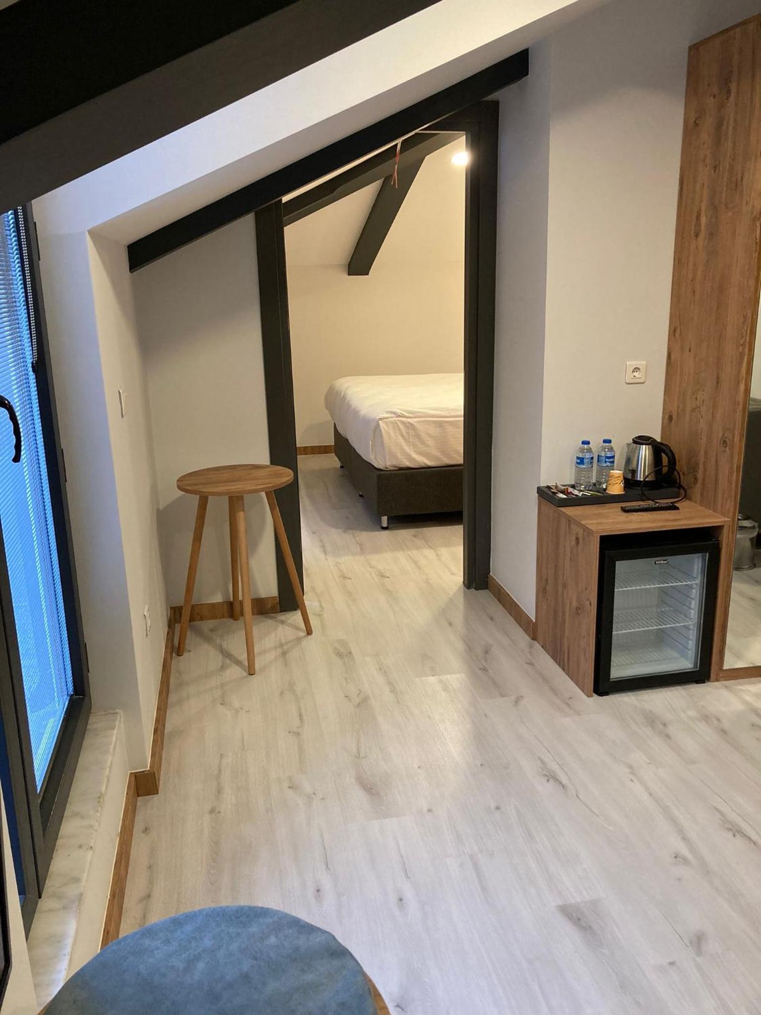 Suite with Balcony photo 3