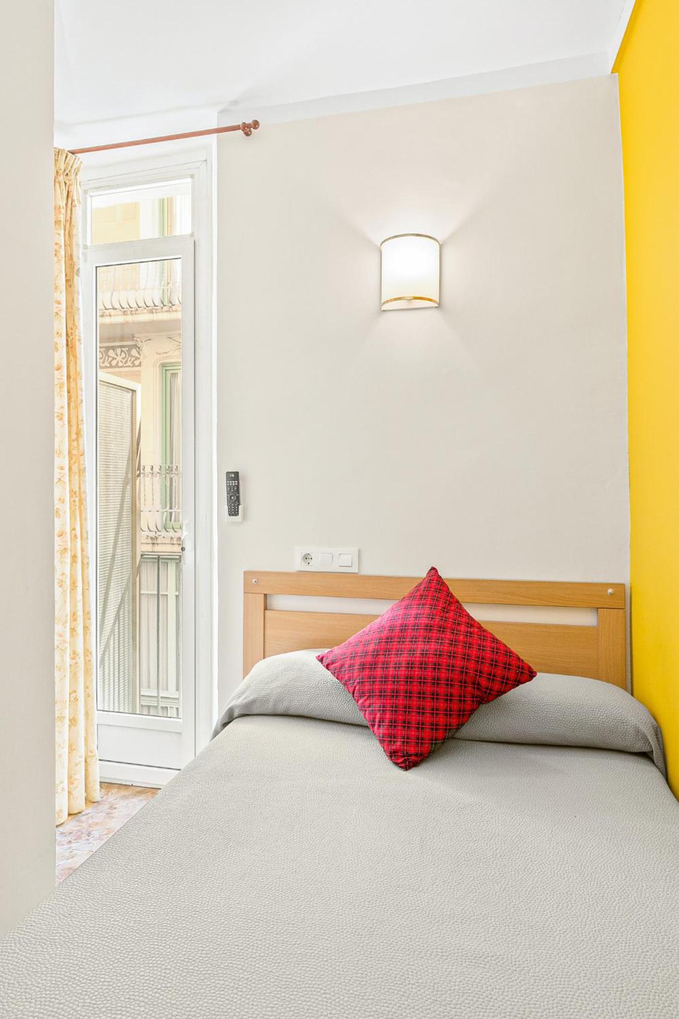 Double Room with Private Bathroom photo 3