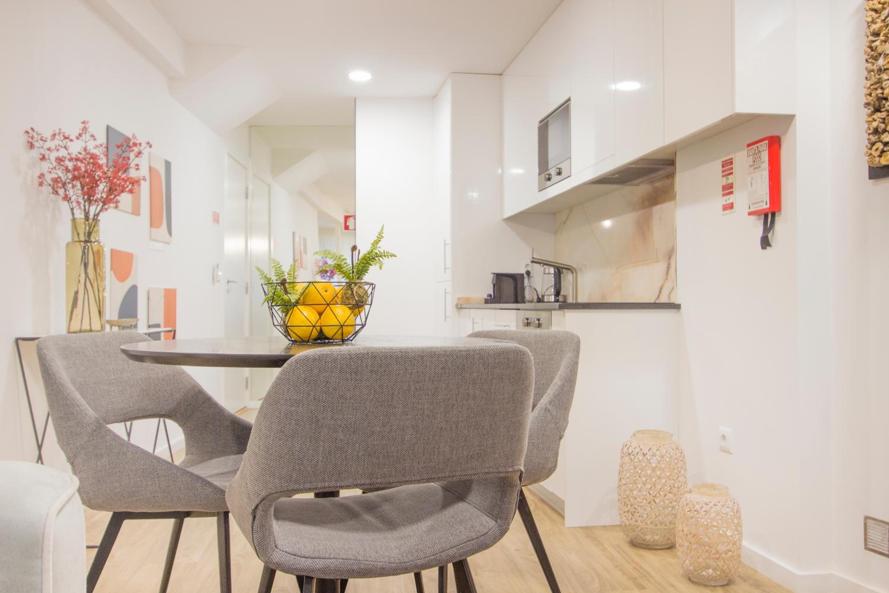 Studio ( Ground Floor ) - Photo 19