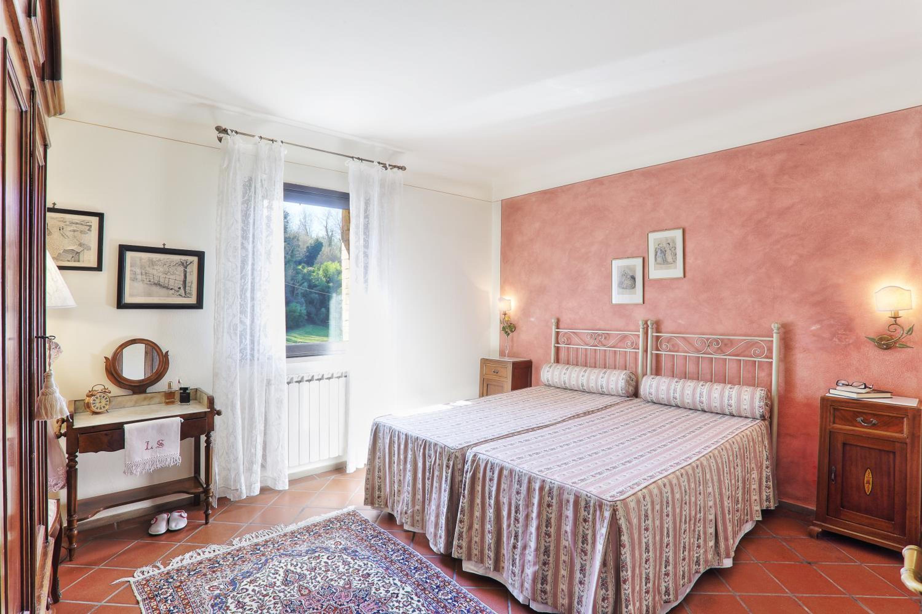 Villa photo 2