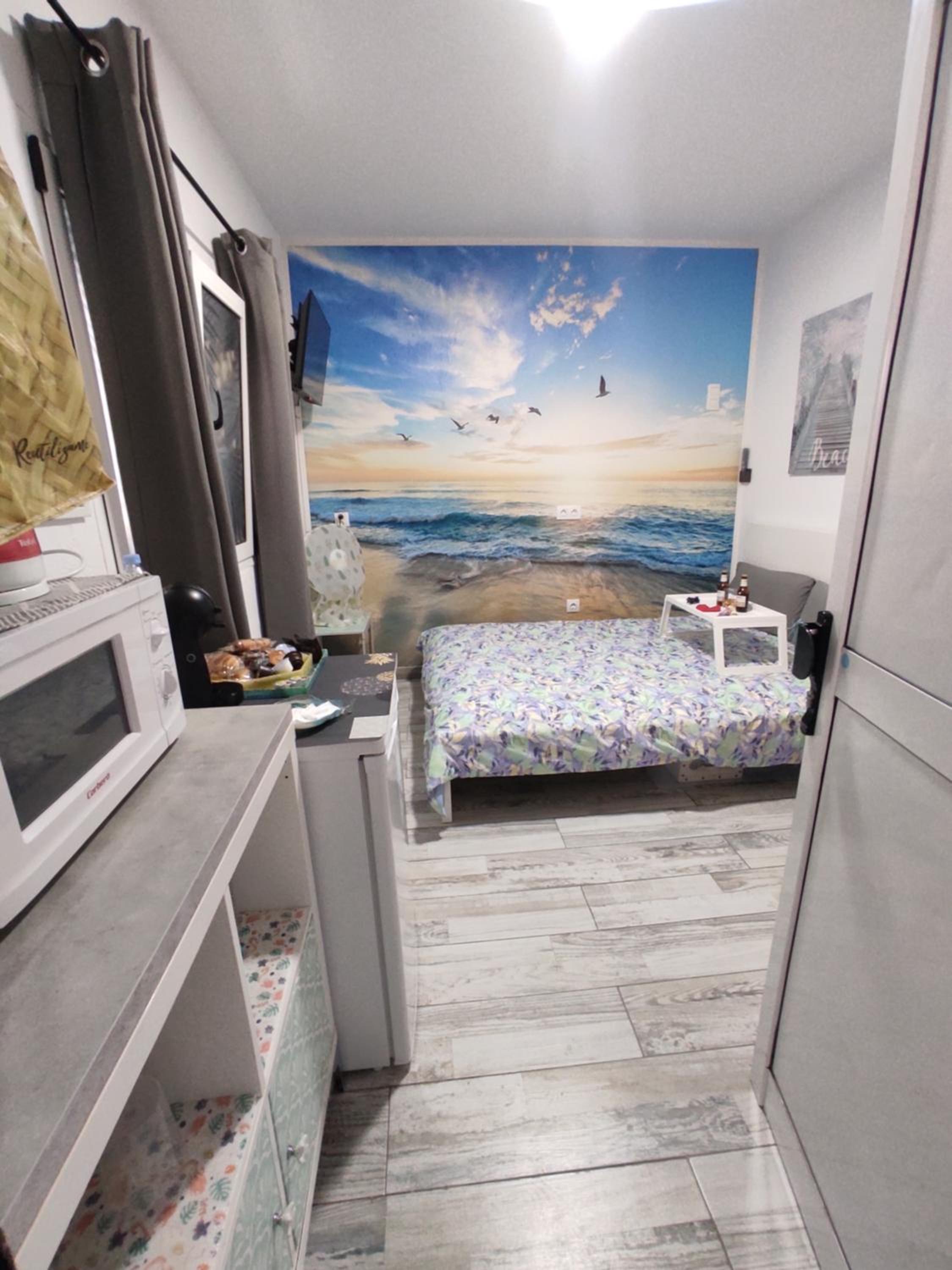 Studio Apartment - Photo 8