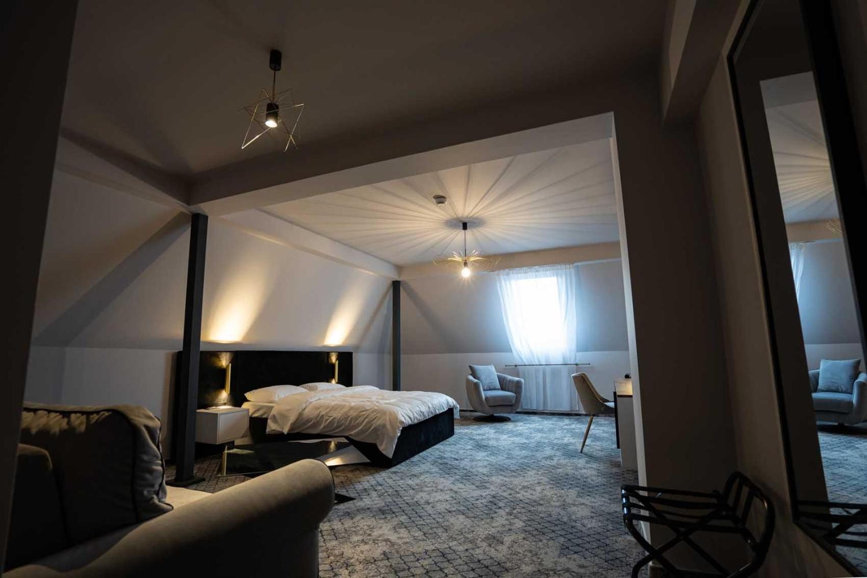 Standard Suite - Photo 17