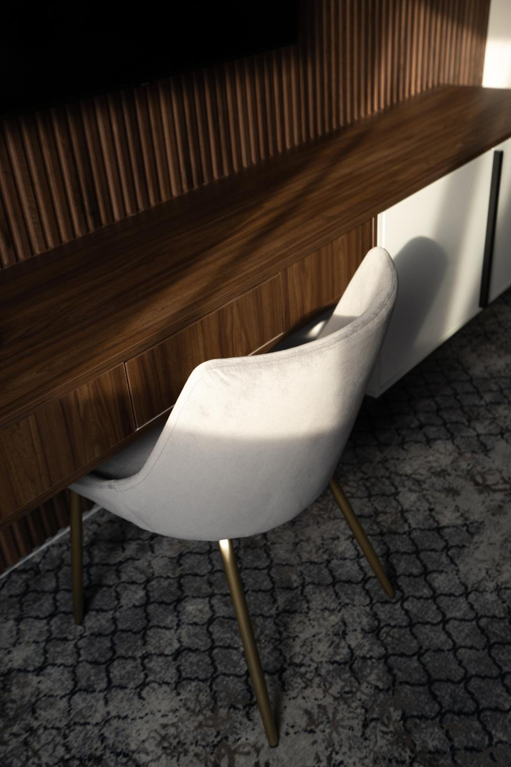 Standard Suite - Photo 10