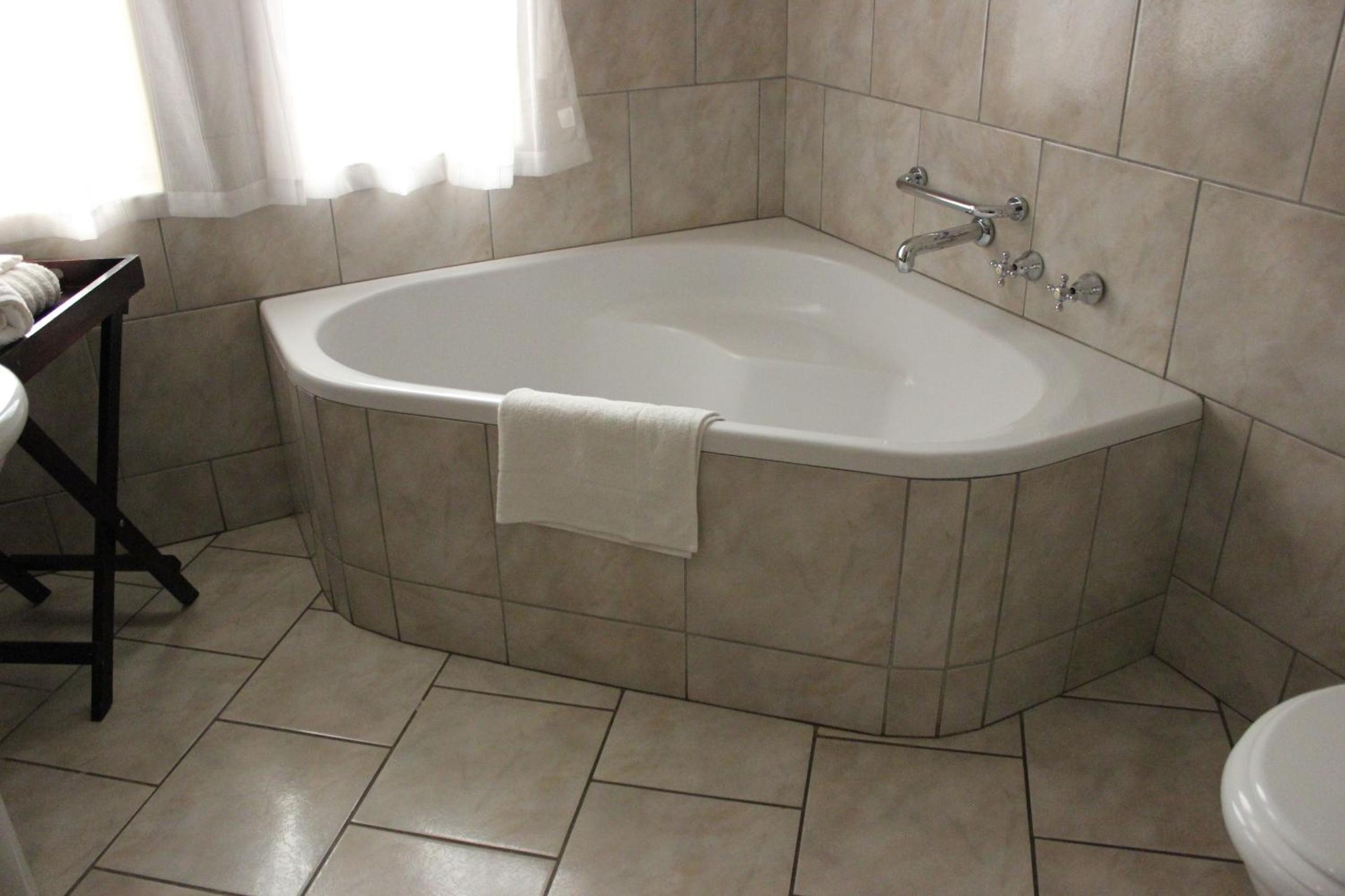 Double Room with Private Bathroom photo 3