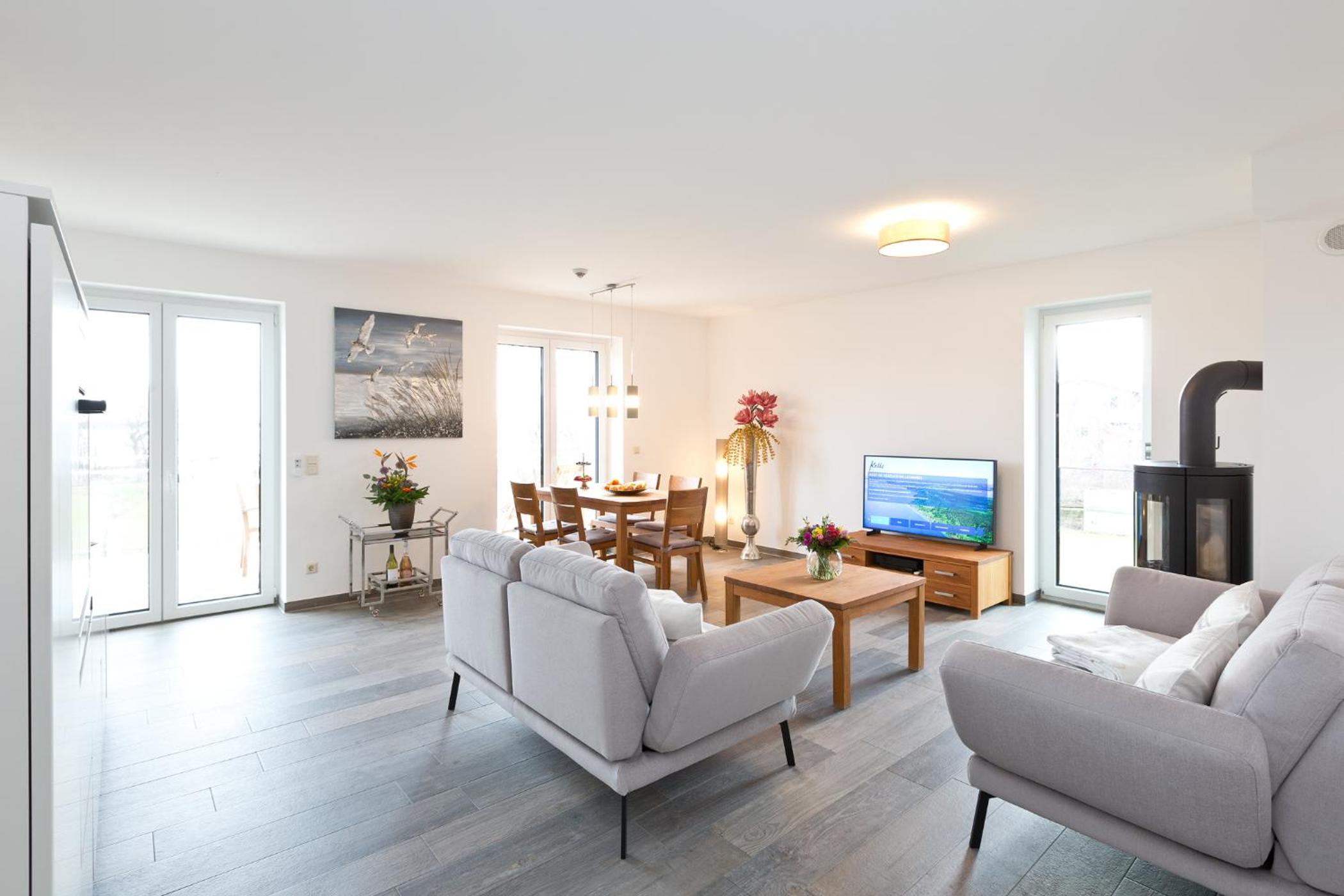 Two-Bedroom Apartment with Lake View