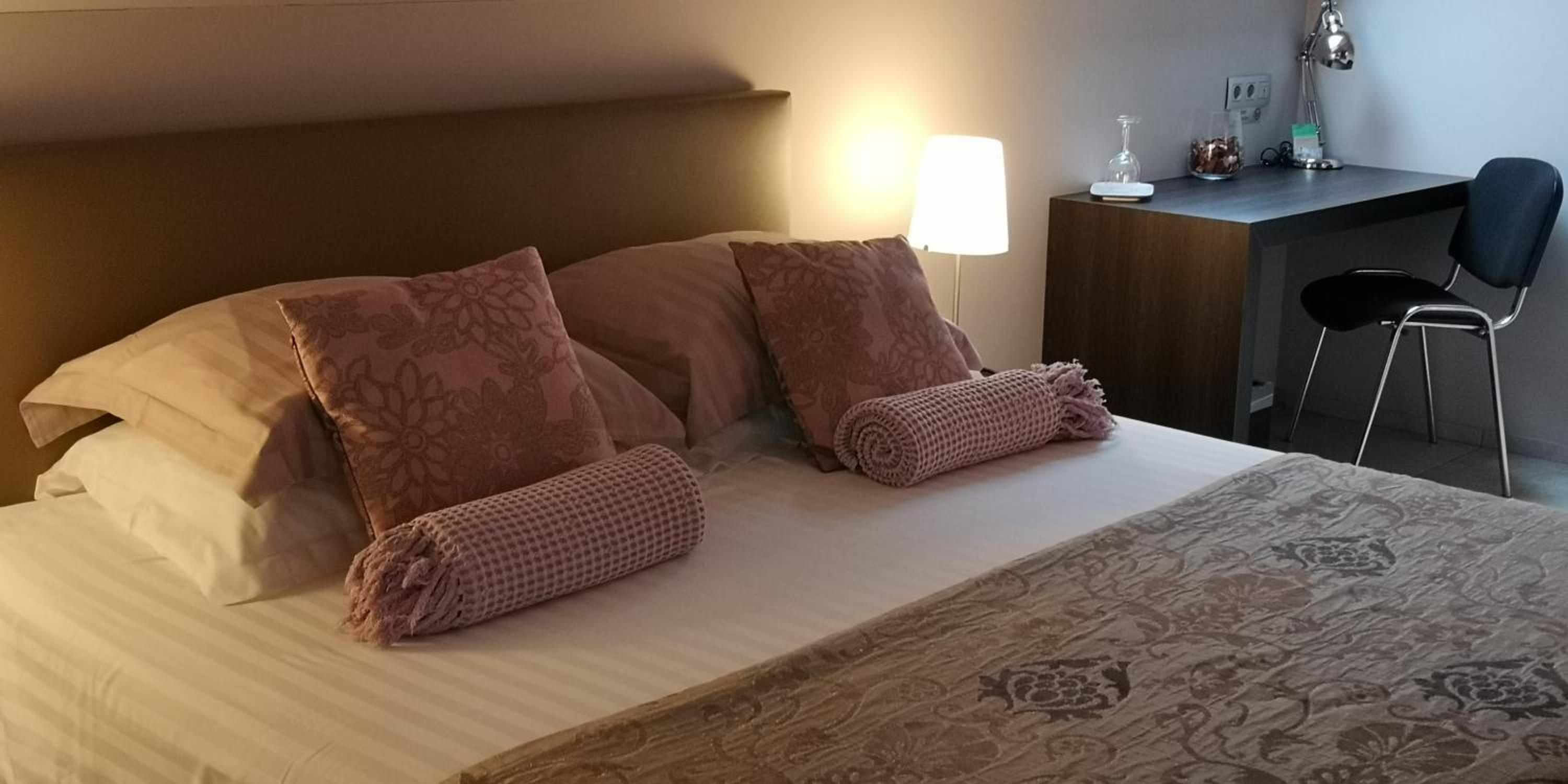 Standard King Room photo 1