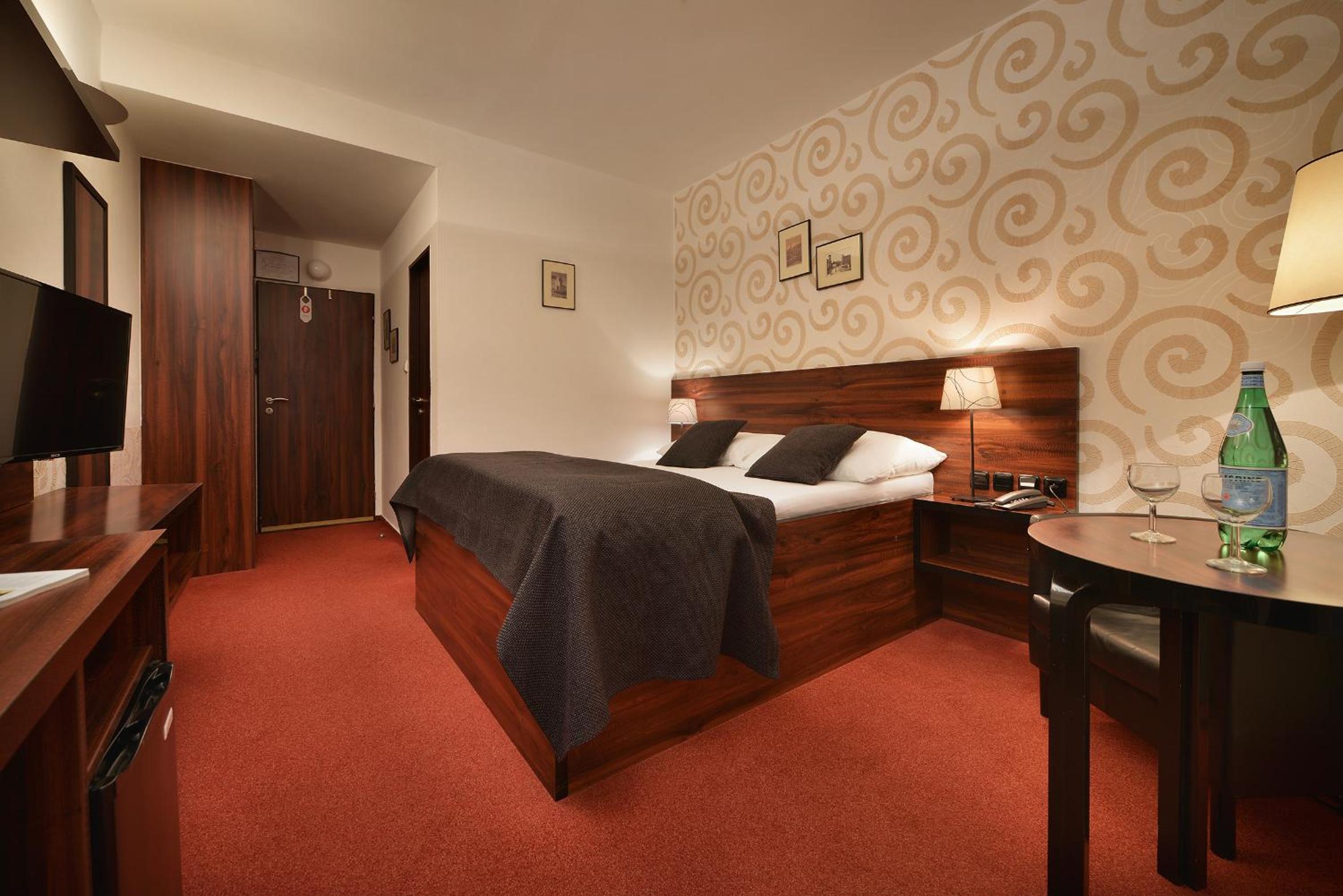 Double or Twin Room photo 1
