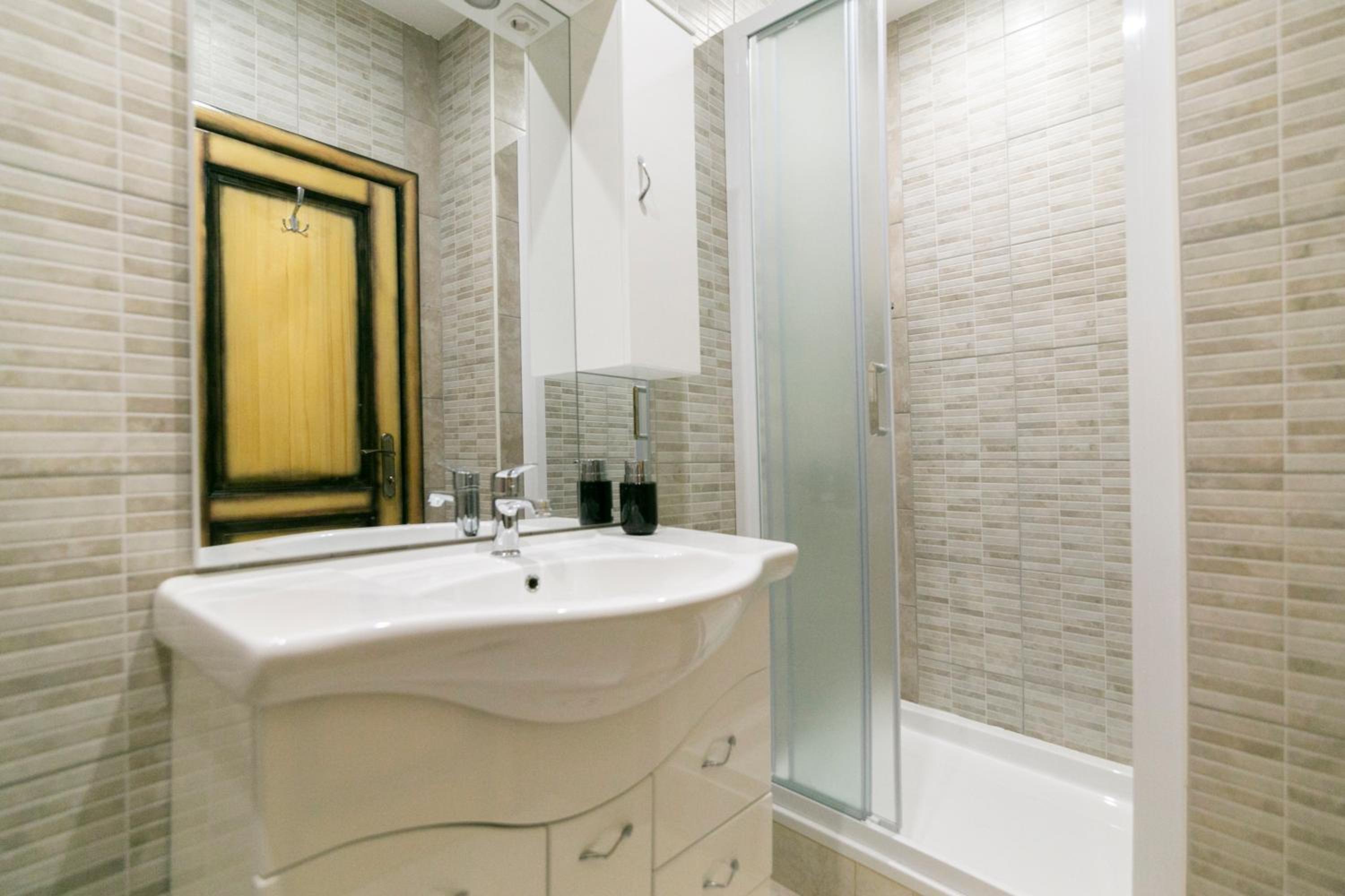 Deluxe Double or Twin Room with Garden View - Photo 6