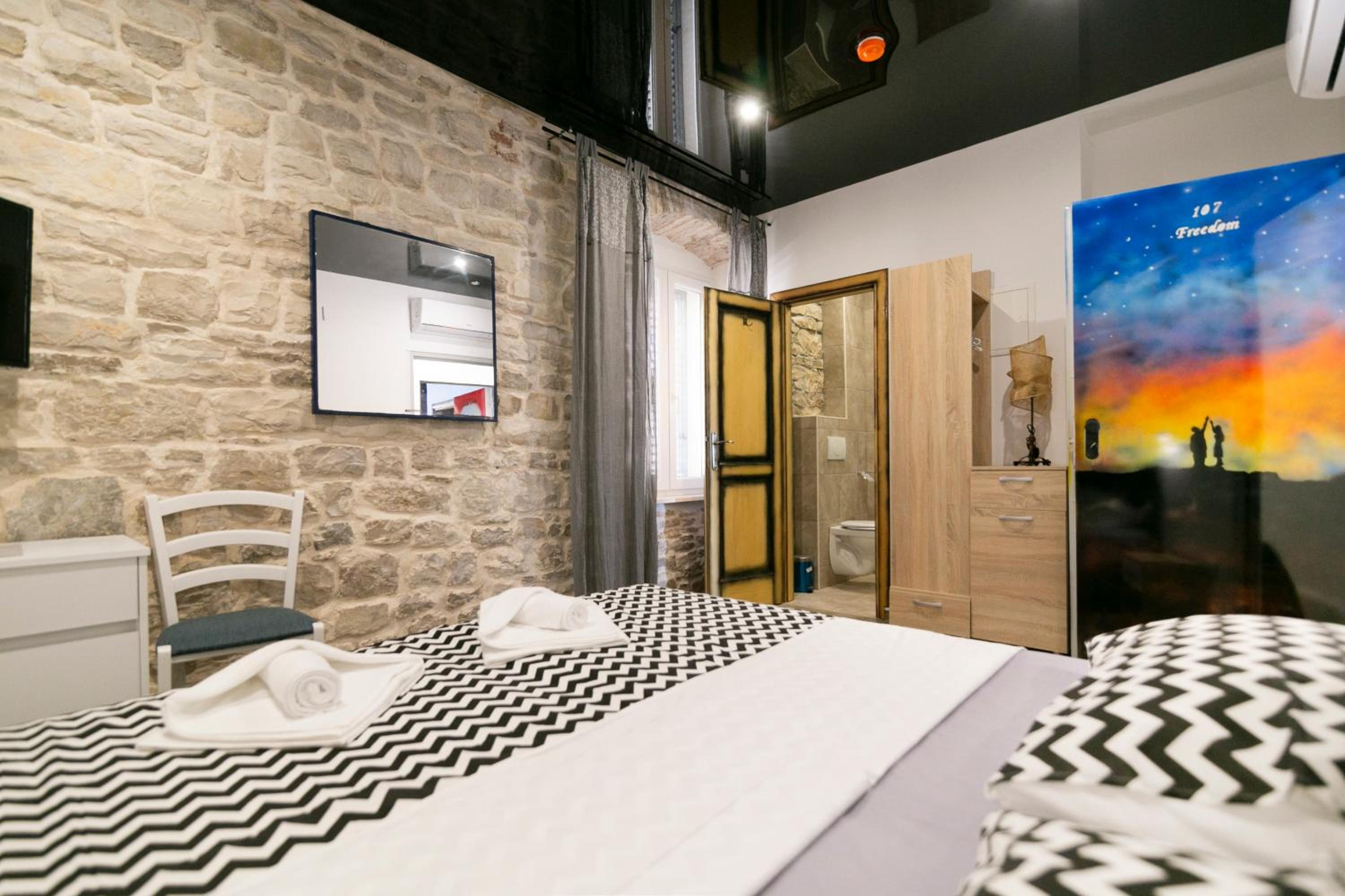 Deluxe Double or Twin Room with Garden View - Photo 4