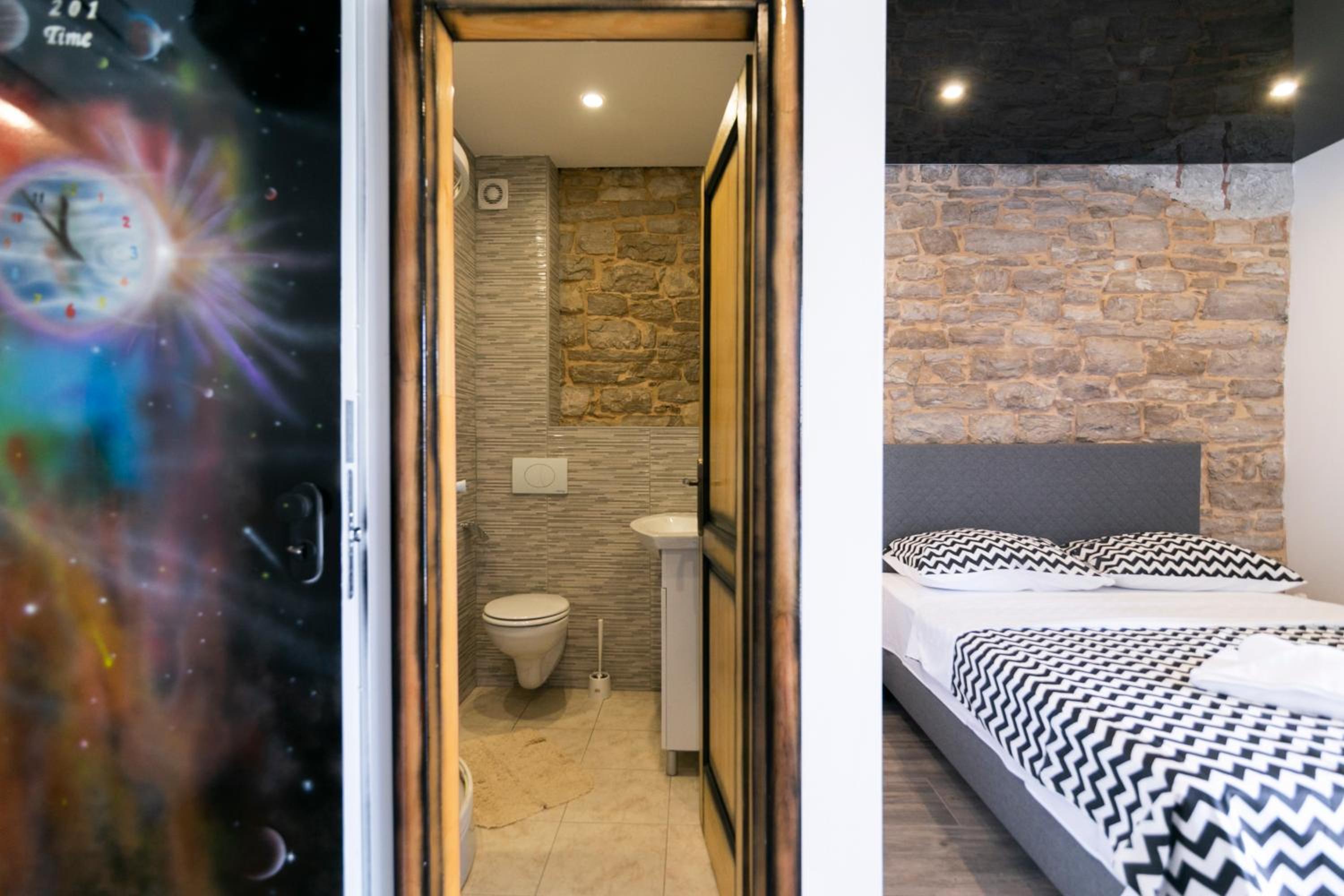 Deluxe Double Room with Balcony and Sea View - Photo 6