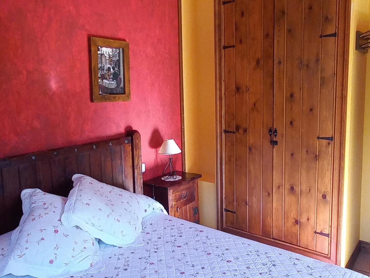 Habitación Familiar con Vista a la Montaña