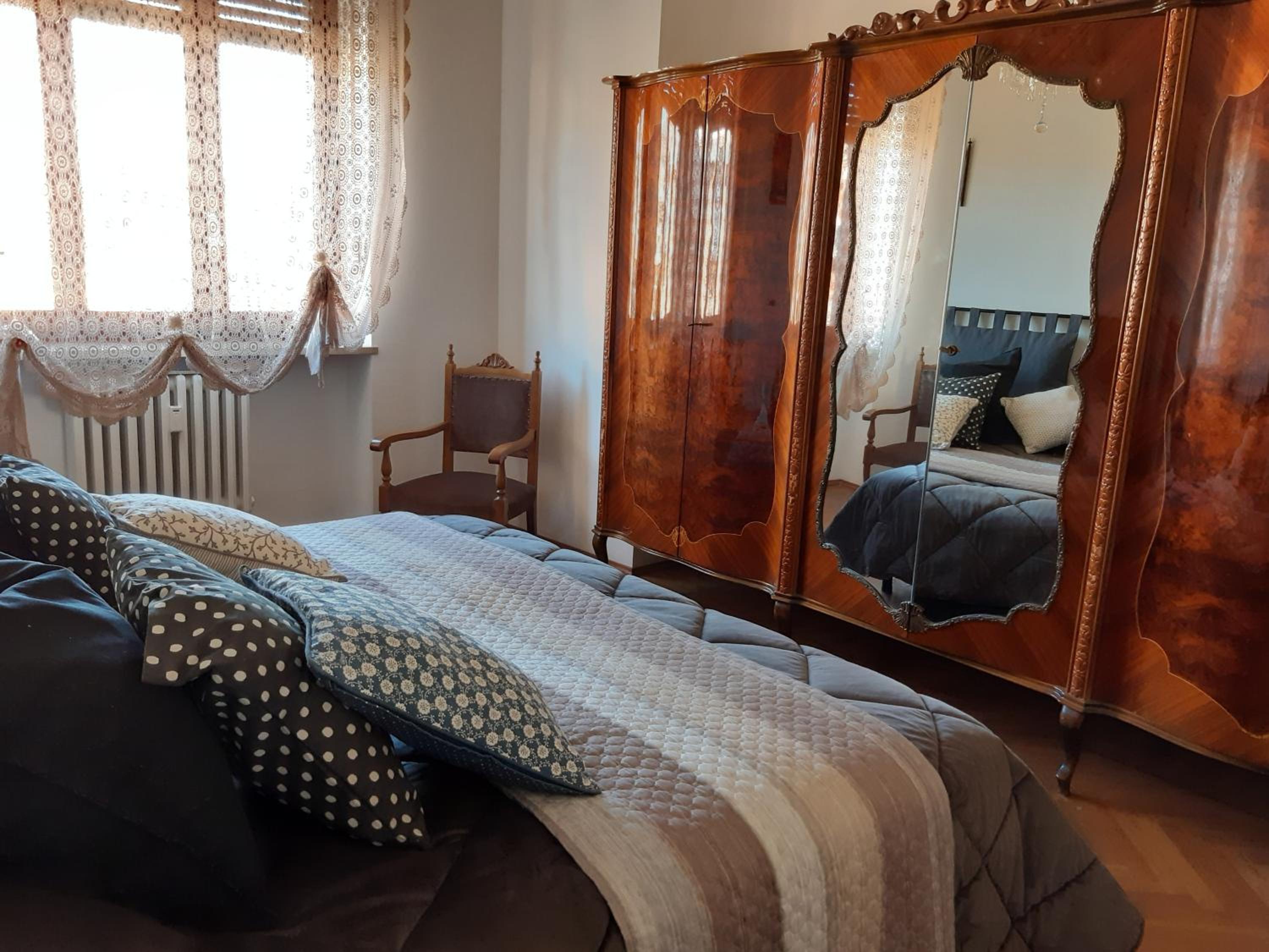 Two-Bedroom Apartment - Photo 35