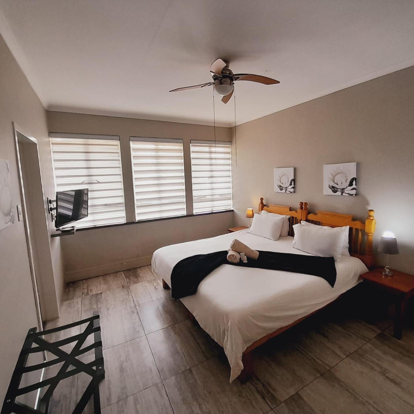 Comfort King Room - Photo 5