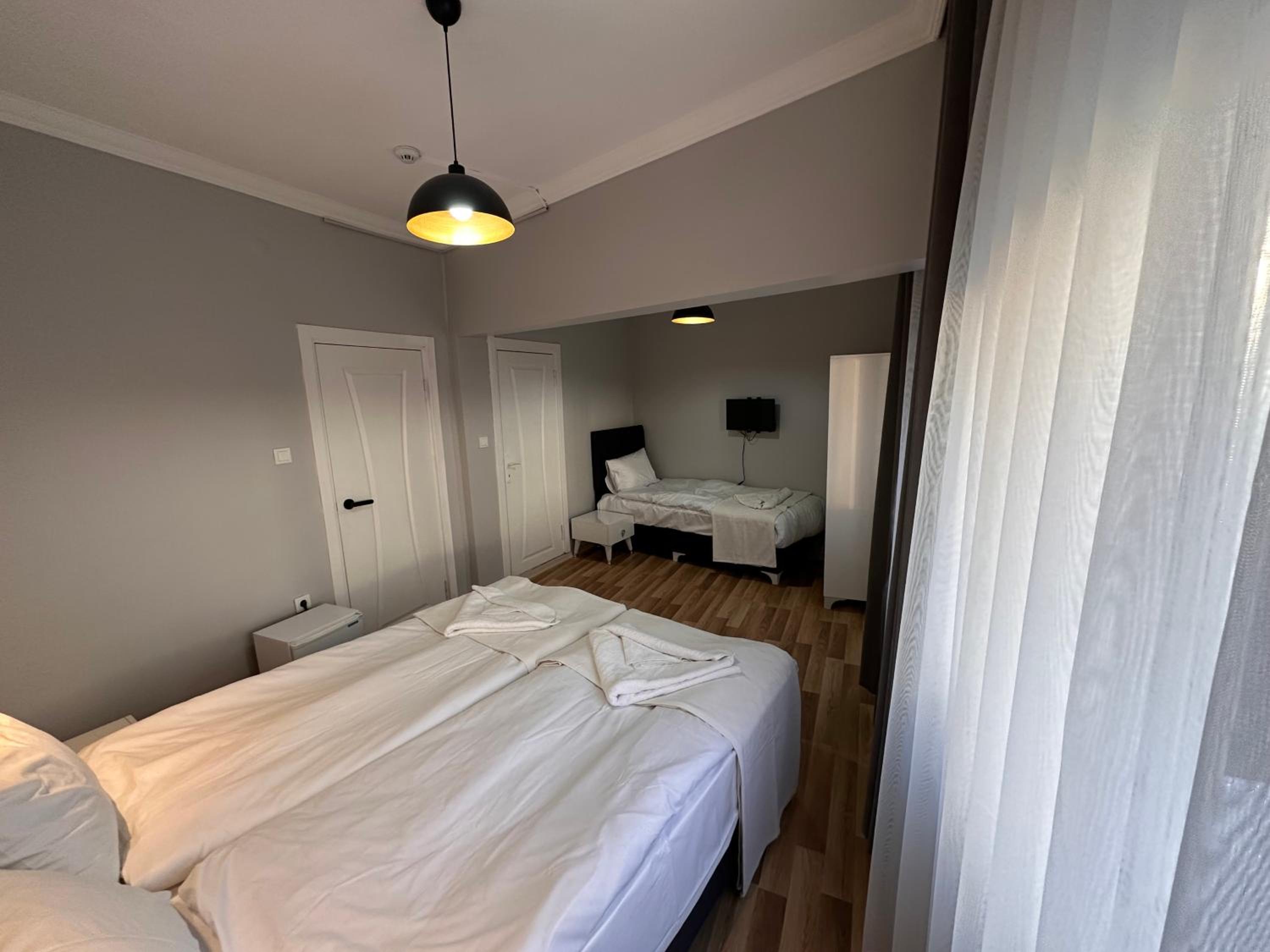 Triple Room with Bathroom photo 3
