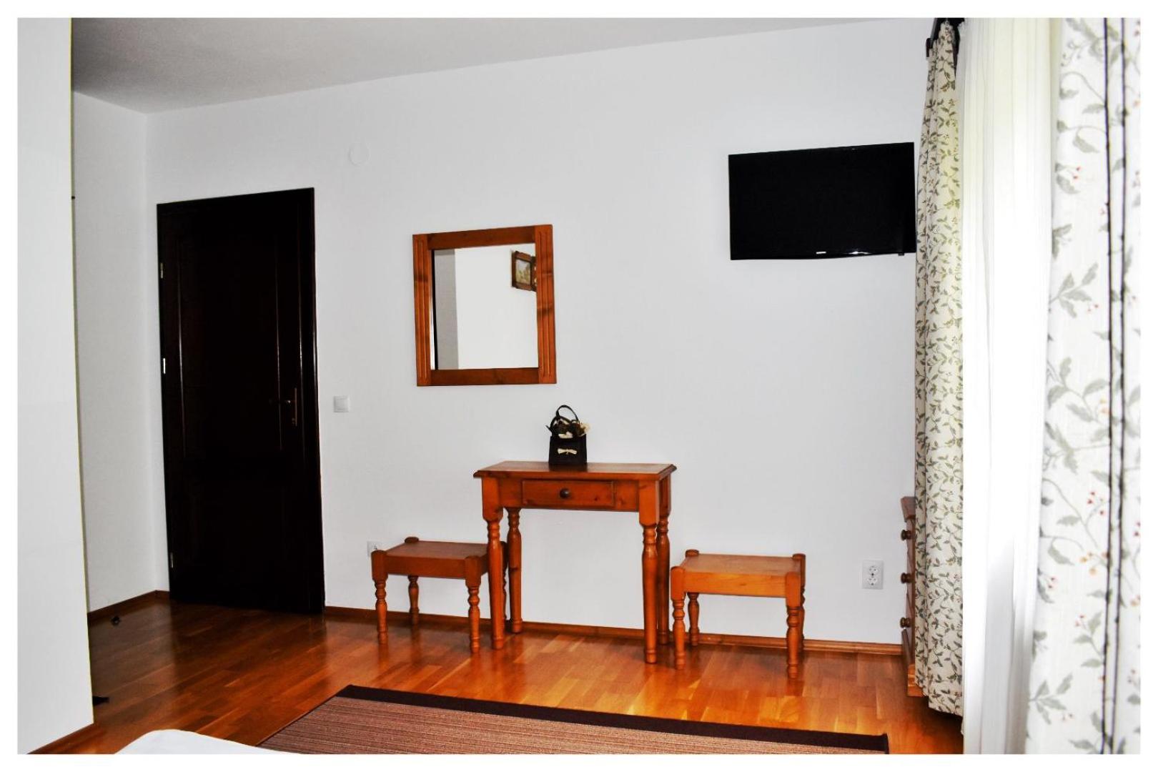 Double Room with Balcony photo 3
