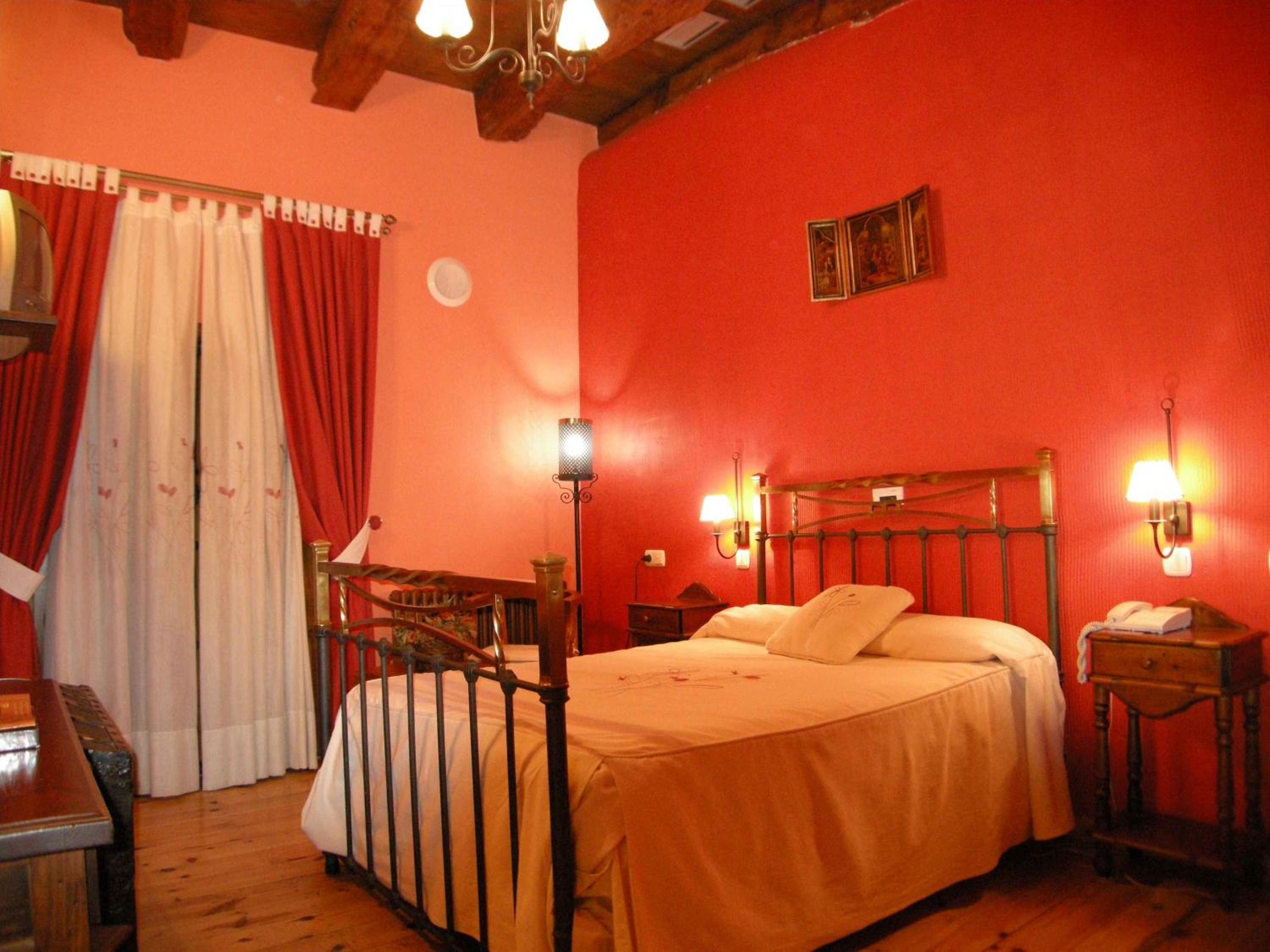 Double or Twin Room photo 3