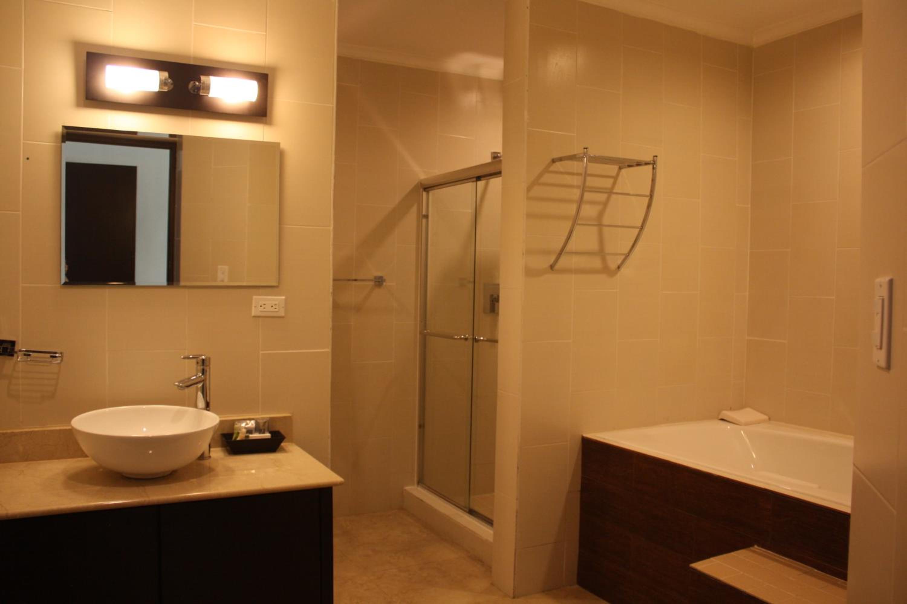 Deluxe Double Room with Two Double Beds photo 3