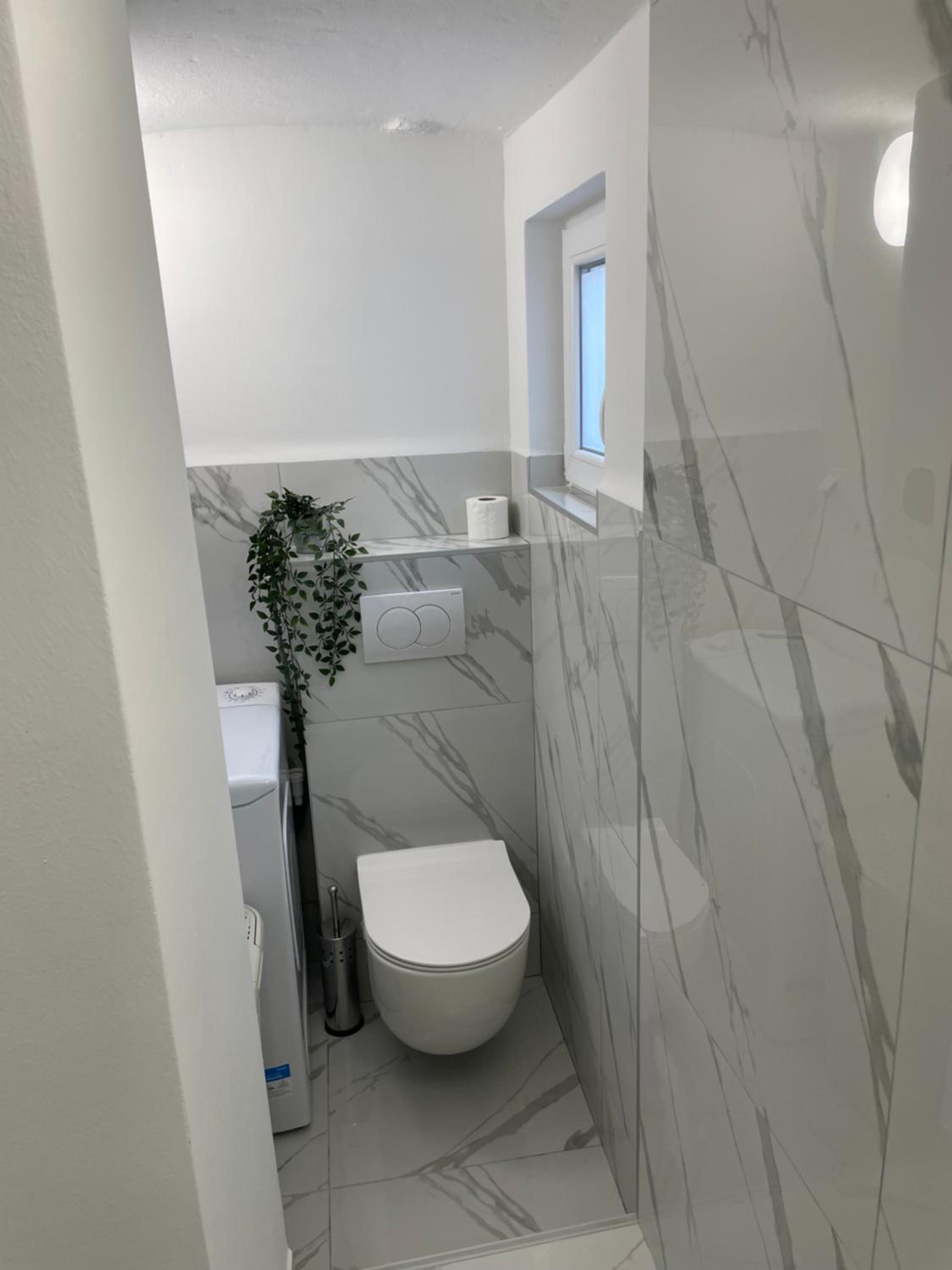 One-Bedroom Apartment - Photo 9