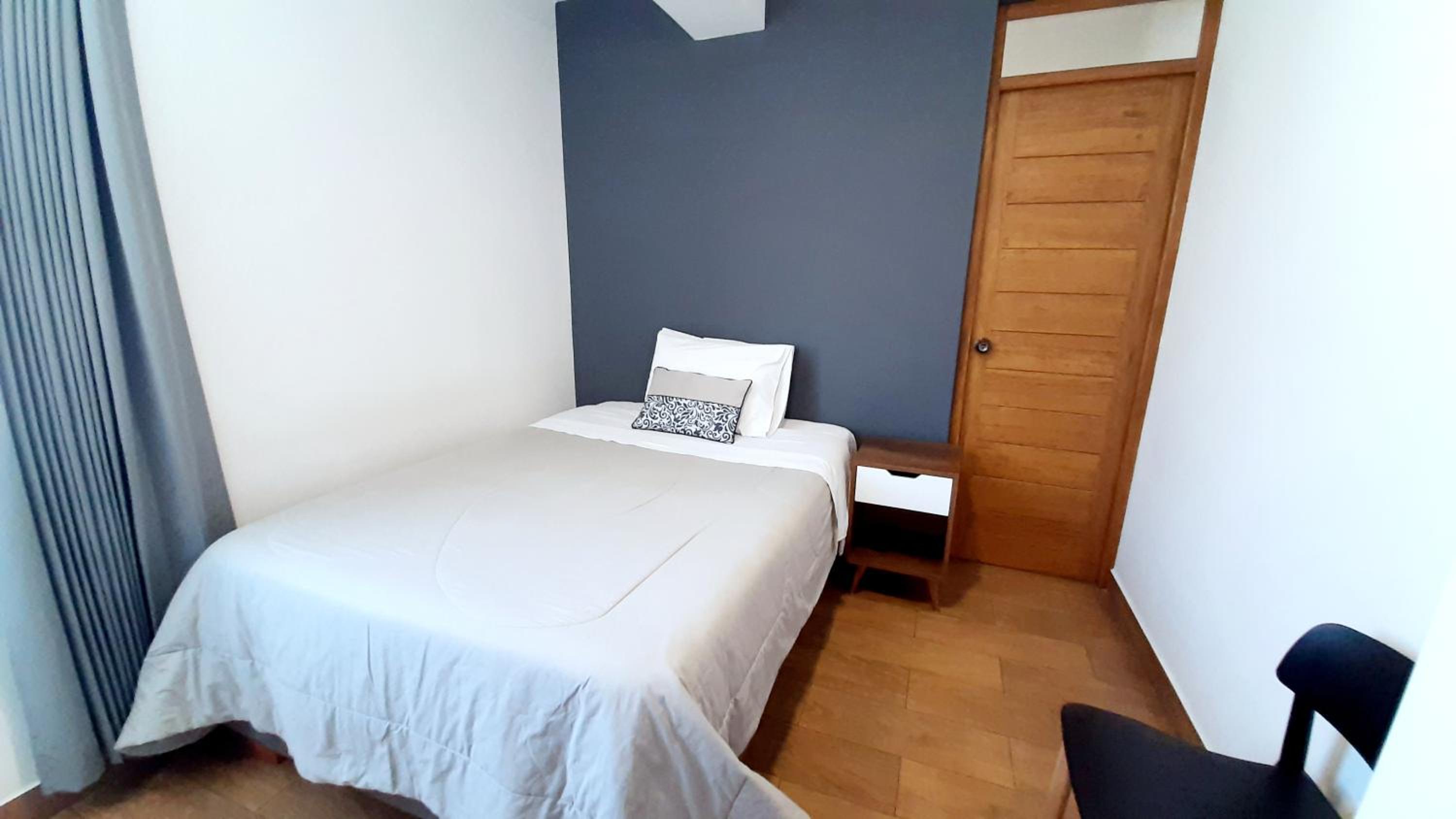 Single Room photo 2