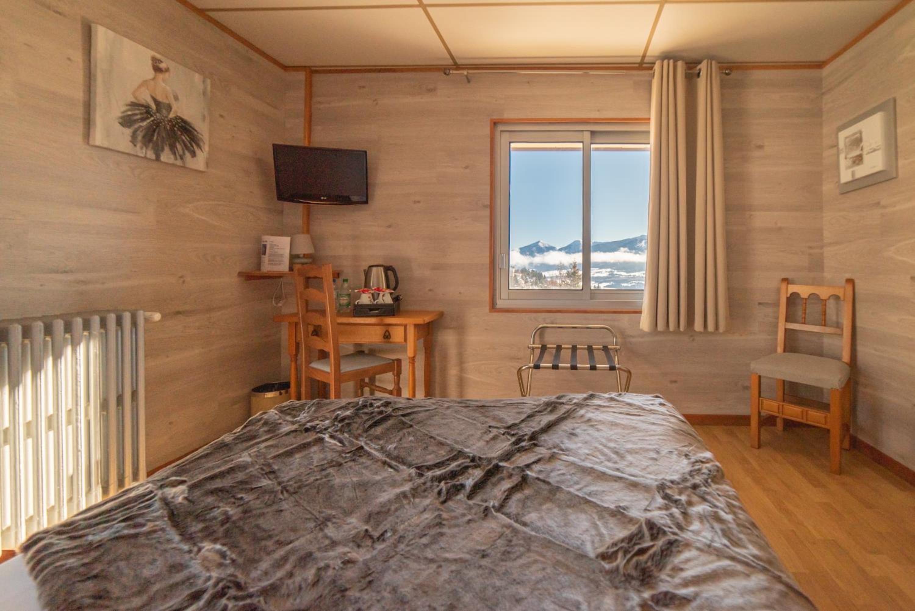 Double Room with Mountain View - Photo 1