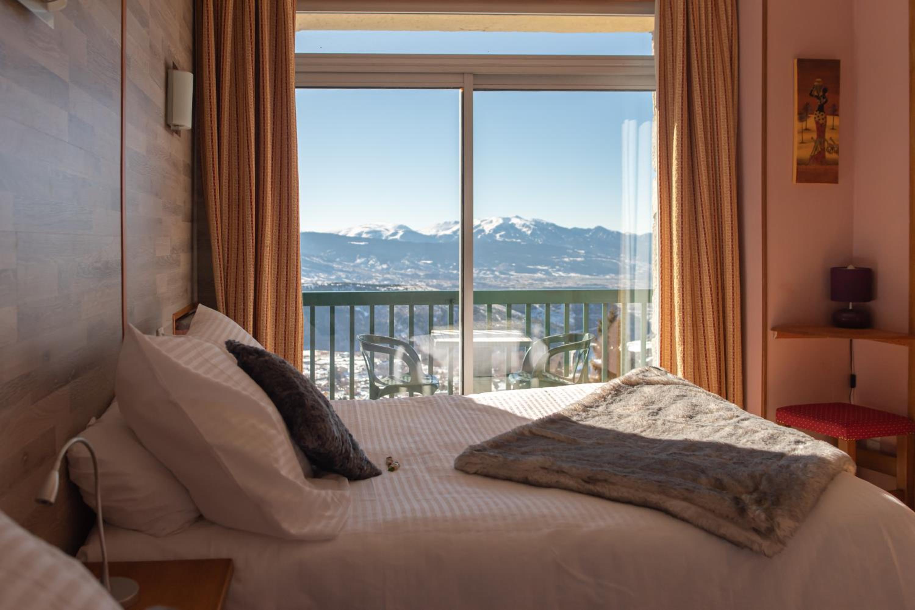 Triple Room with Mountain View - Photo 11