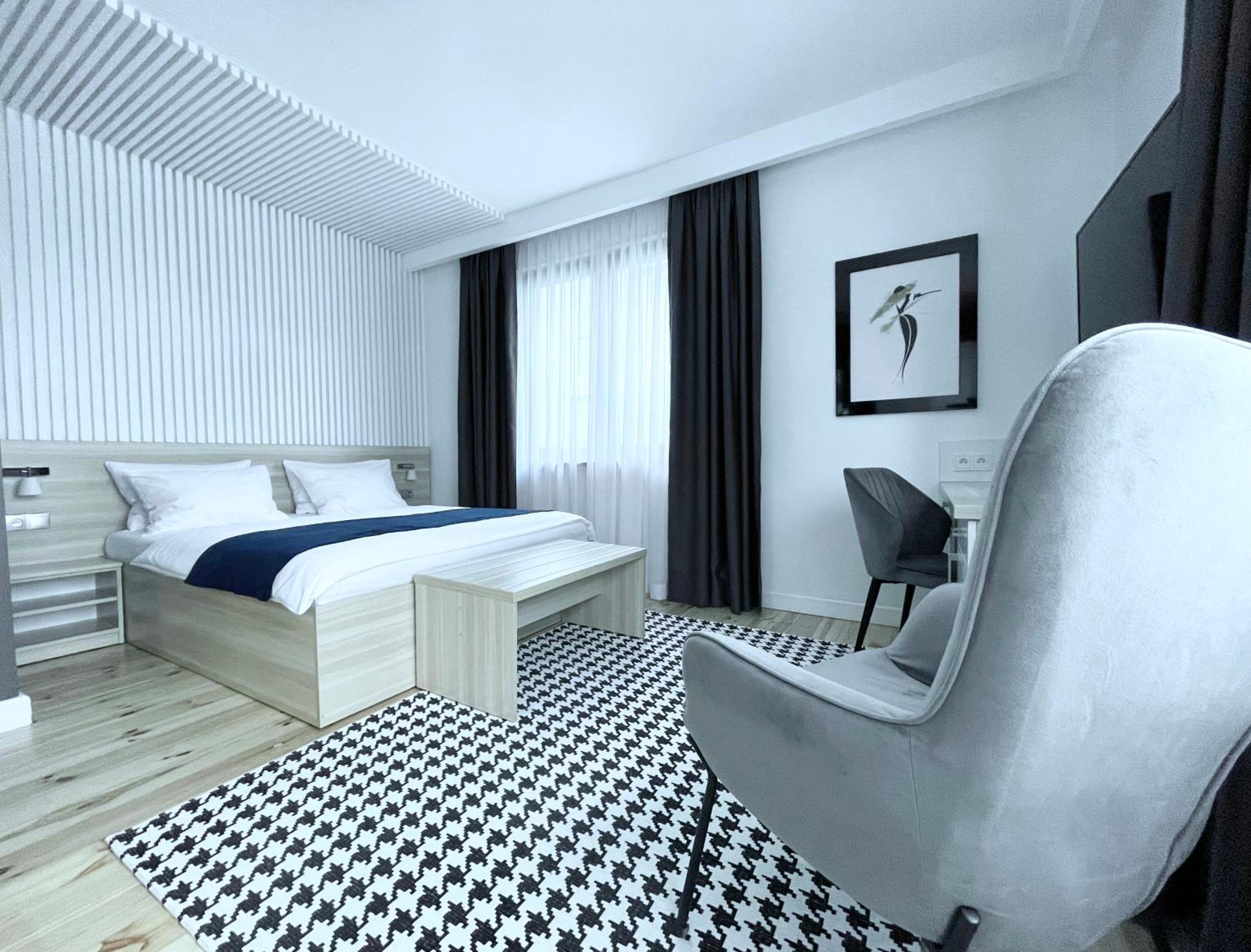 Superior Double Room with Balcony photo 1