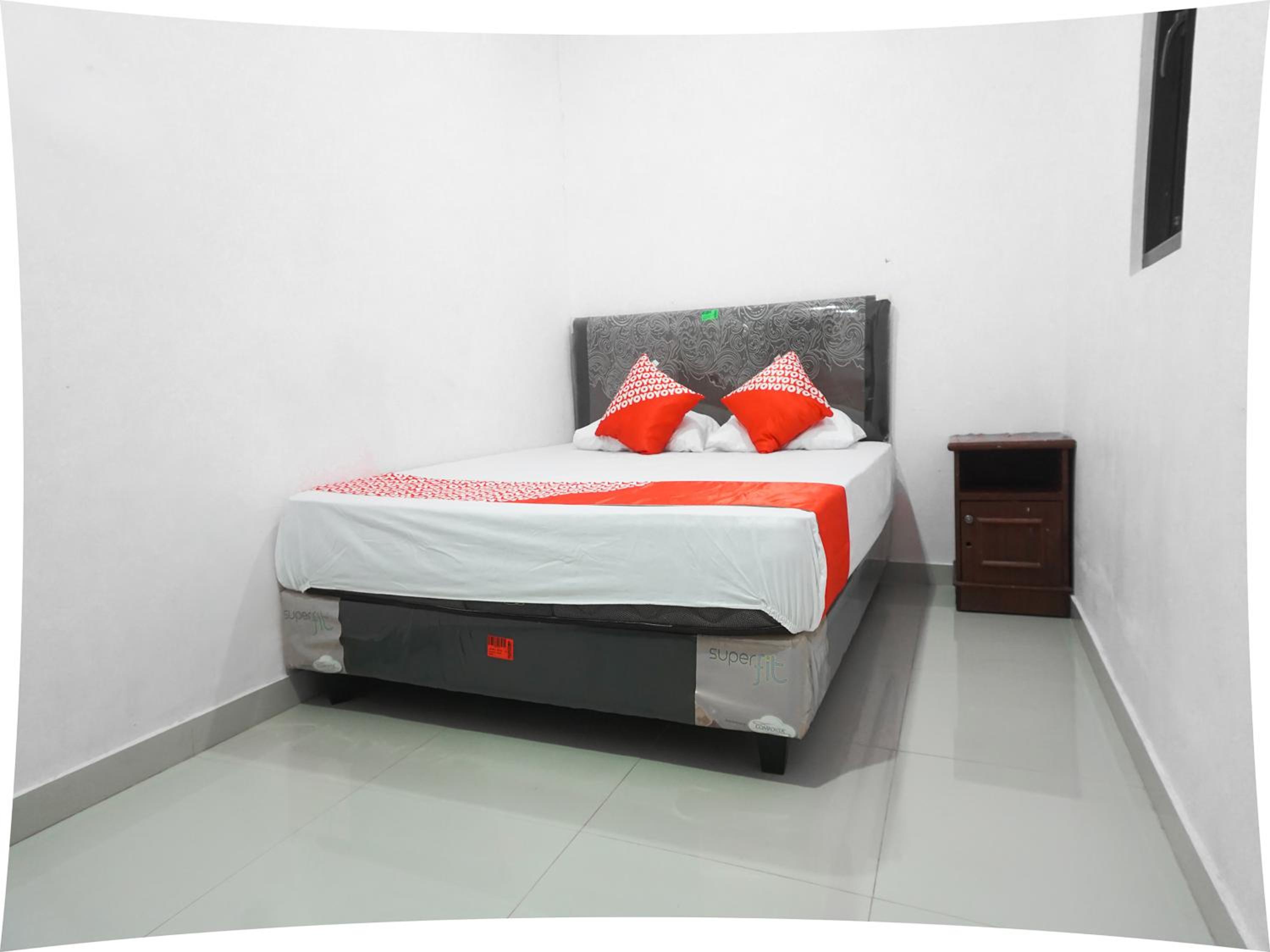 Double Room - Photo 14