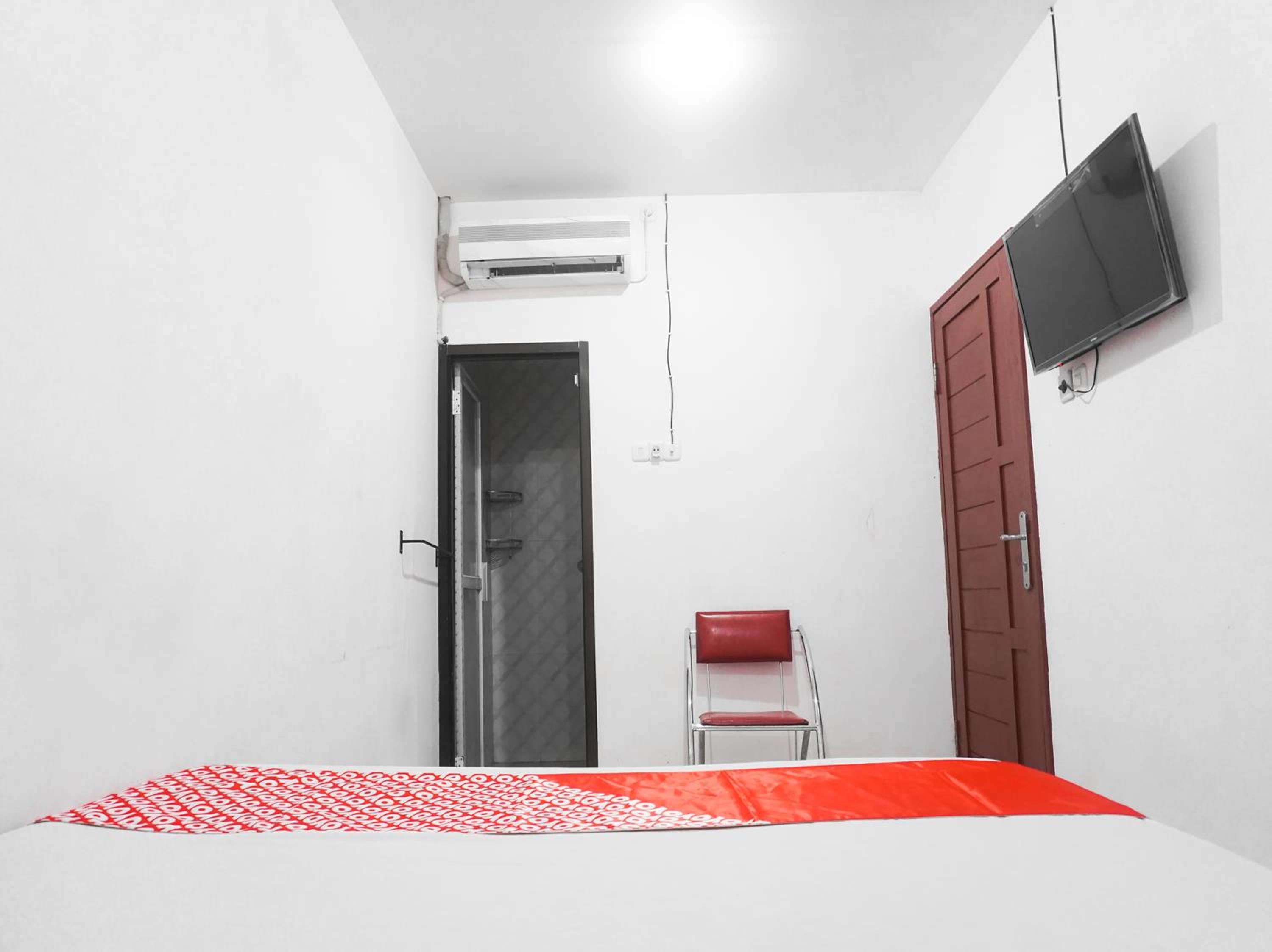 Double Room - Photo 13