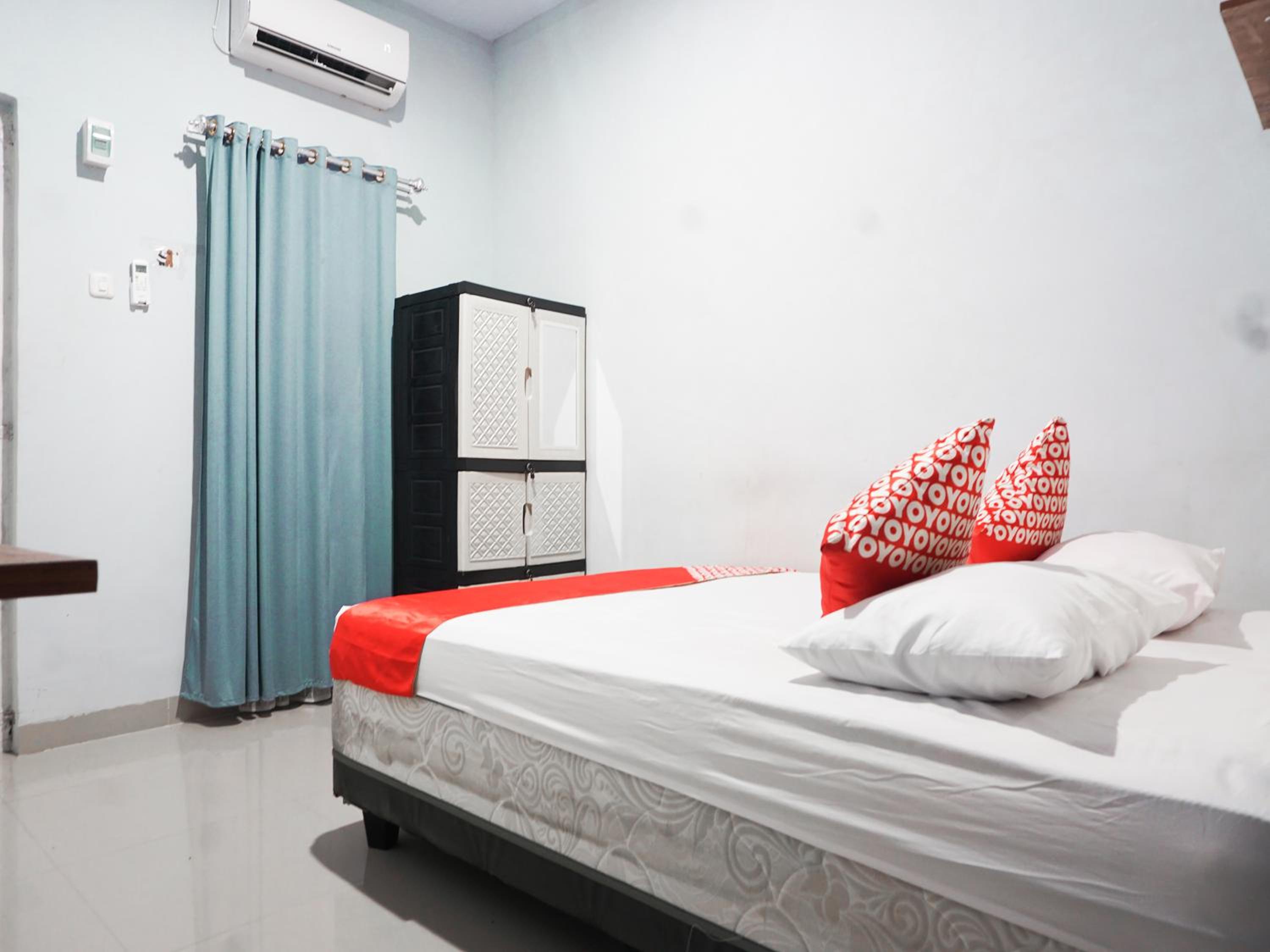 Double Room - Photo 12