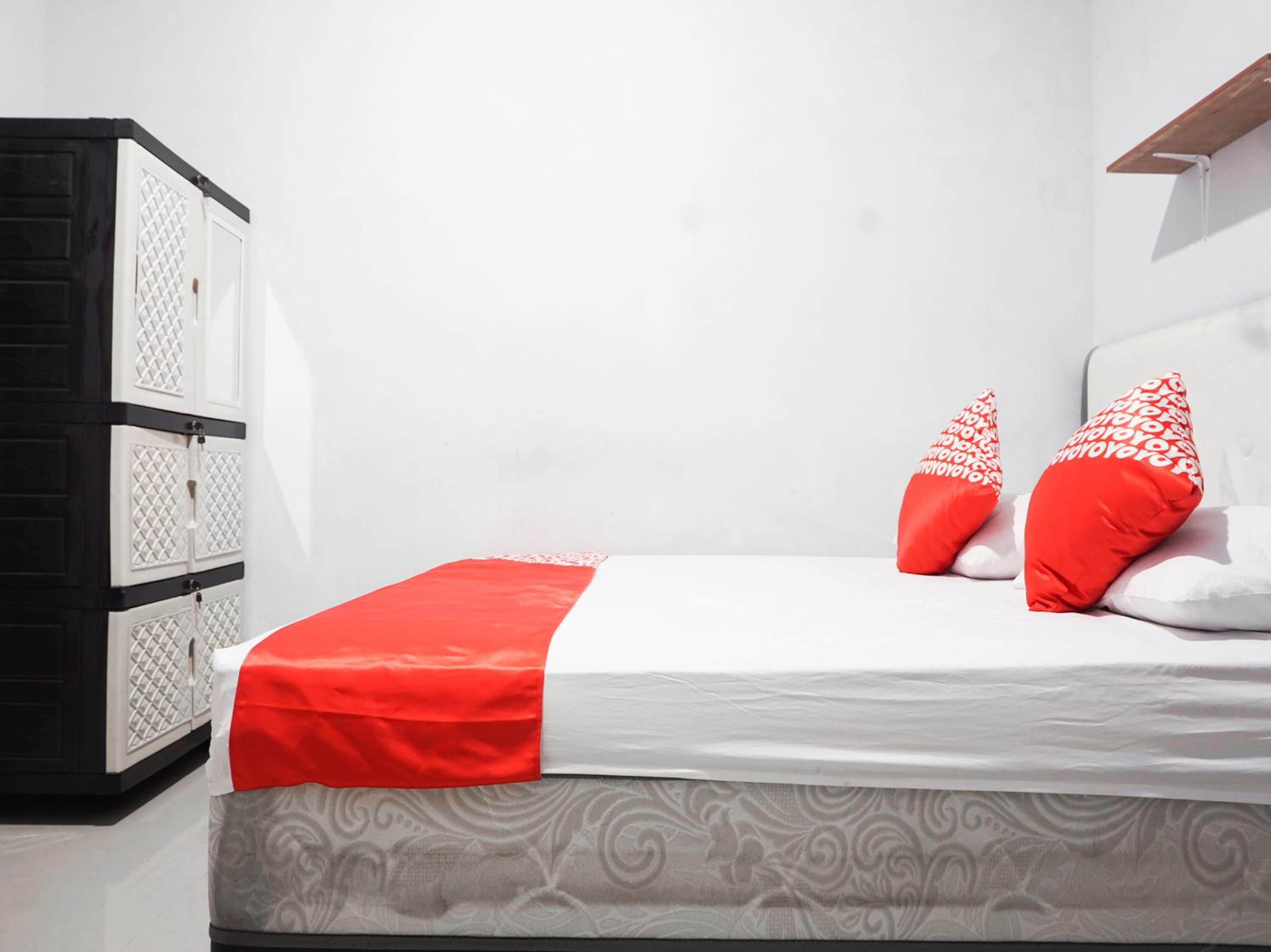 Double Room - Photo 6