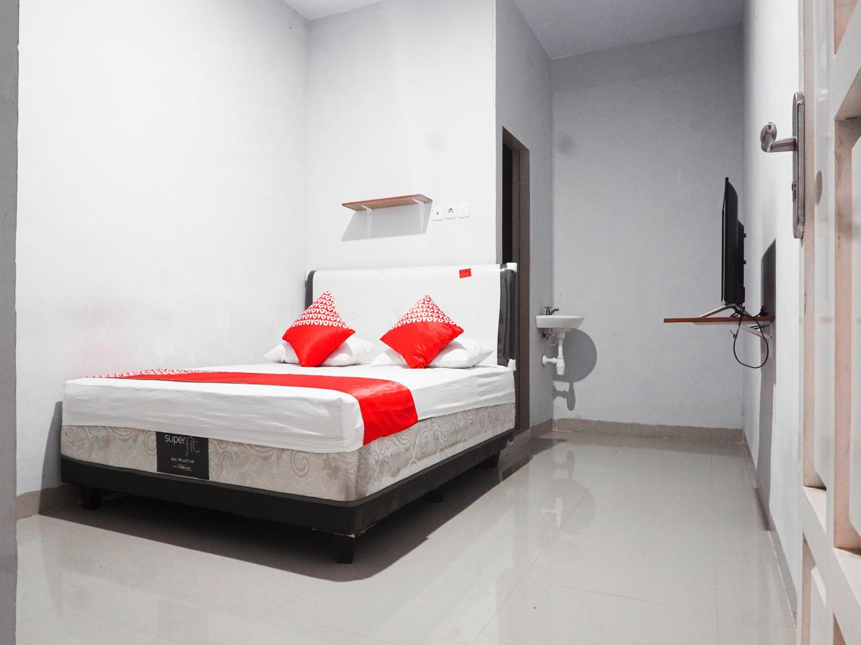 Double Room - Photo 4