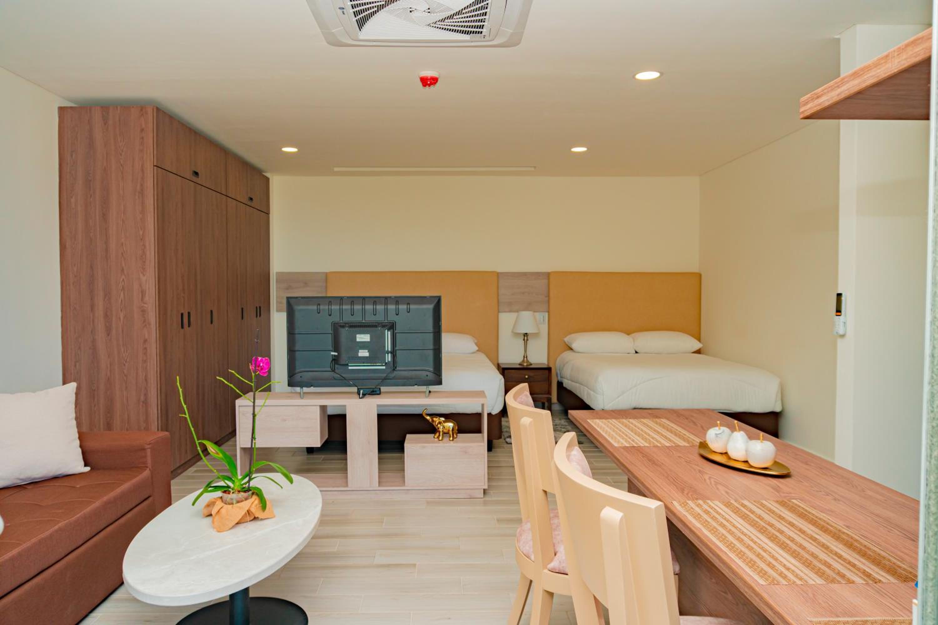 Apartment With Sea View photo 2