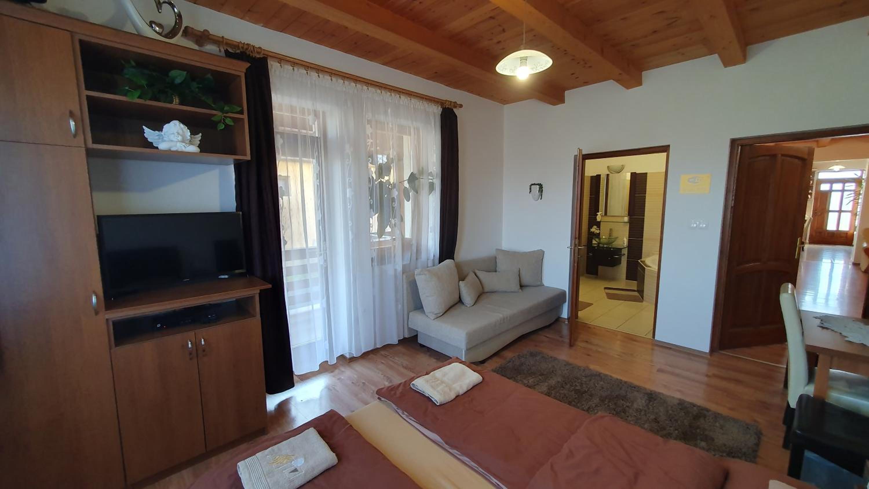 Triple Room with Bathroom photo 3