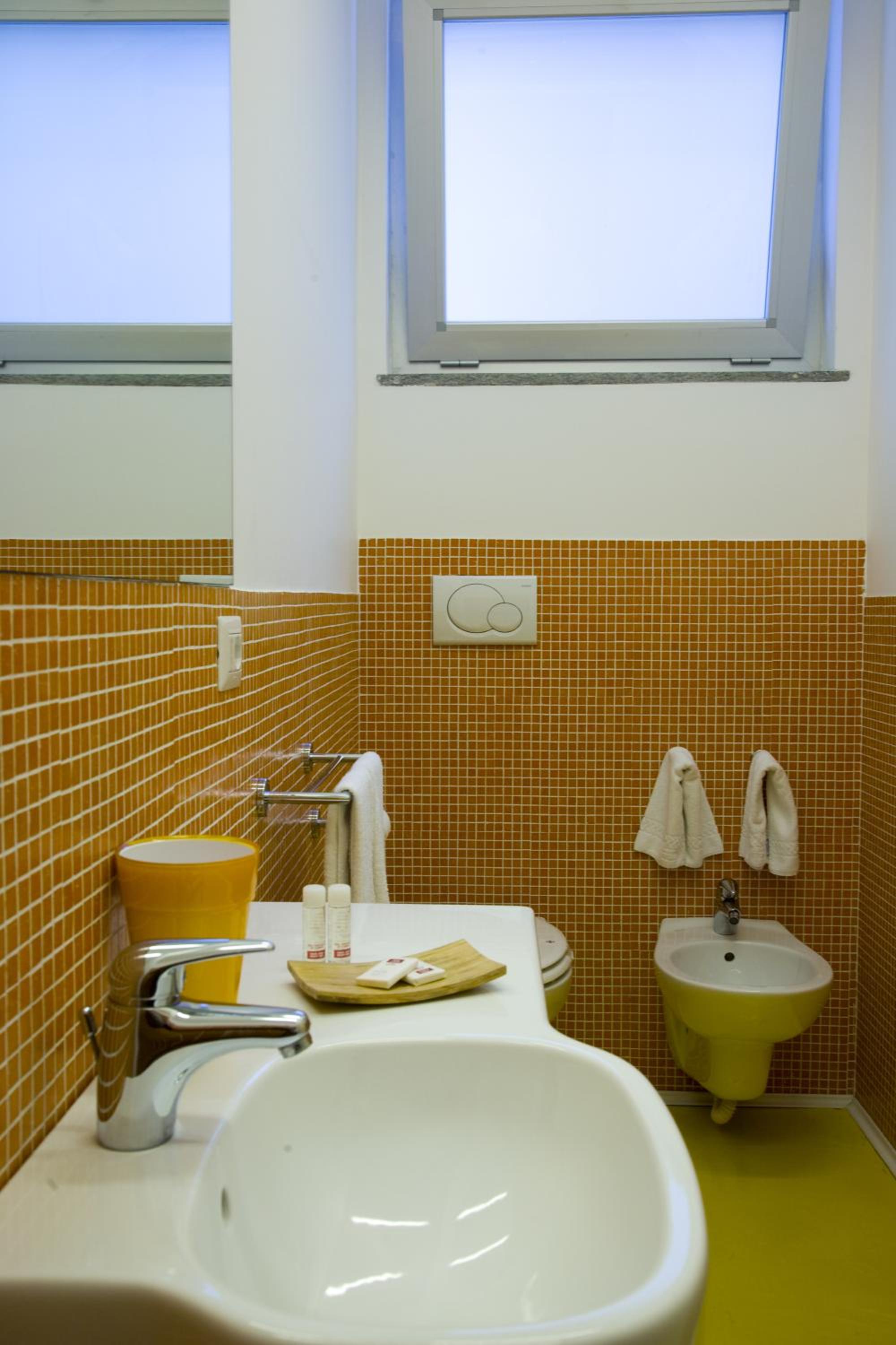 Double or Twin Room - Photo 5