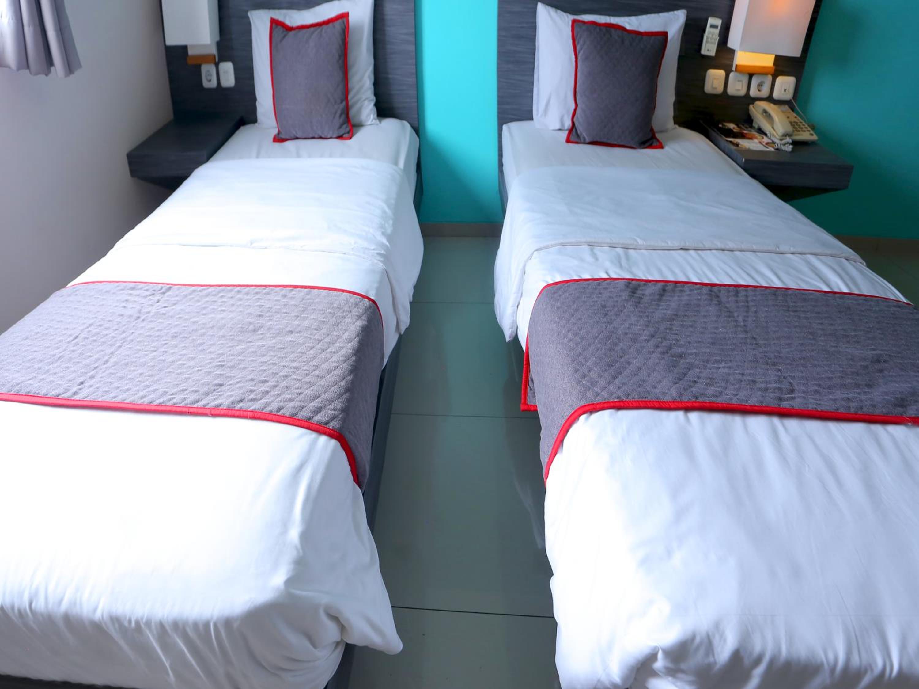 Standard Twin Room - Photo 4