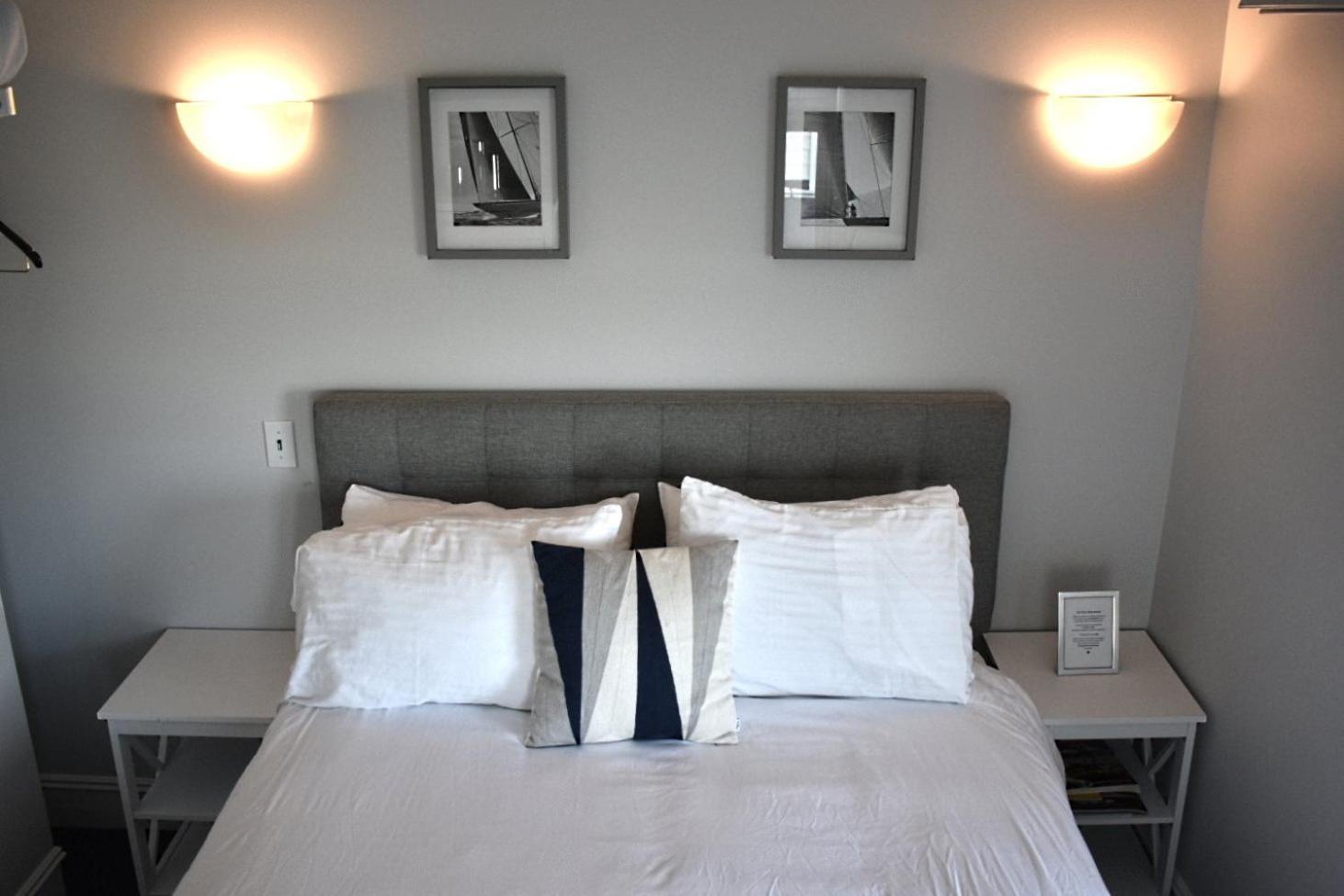 Queen Room photo 3