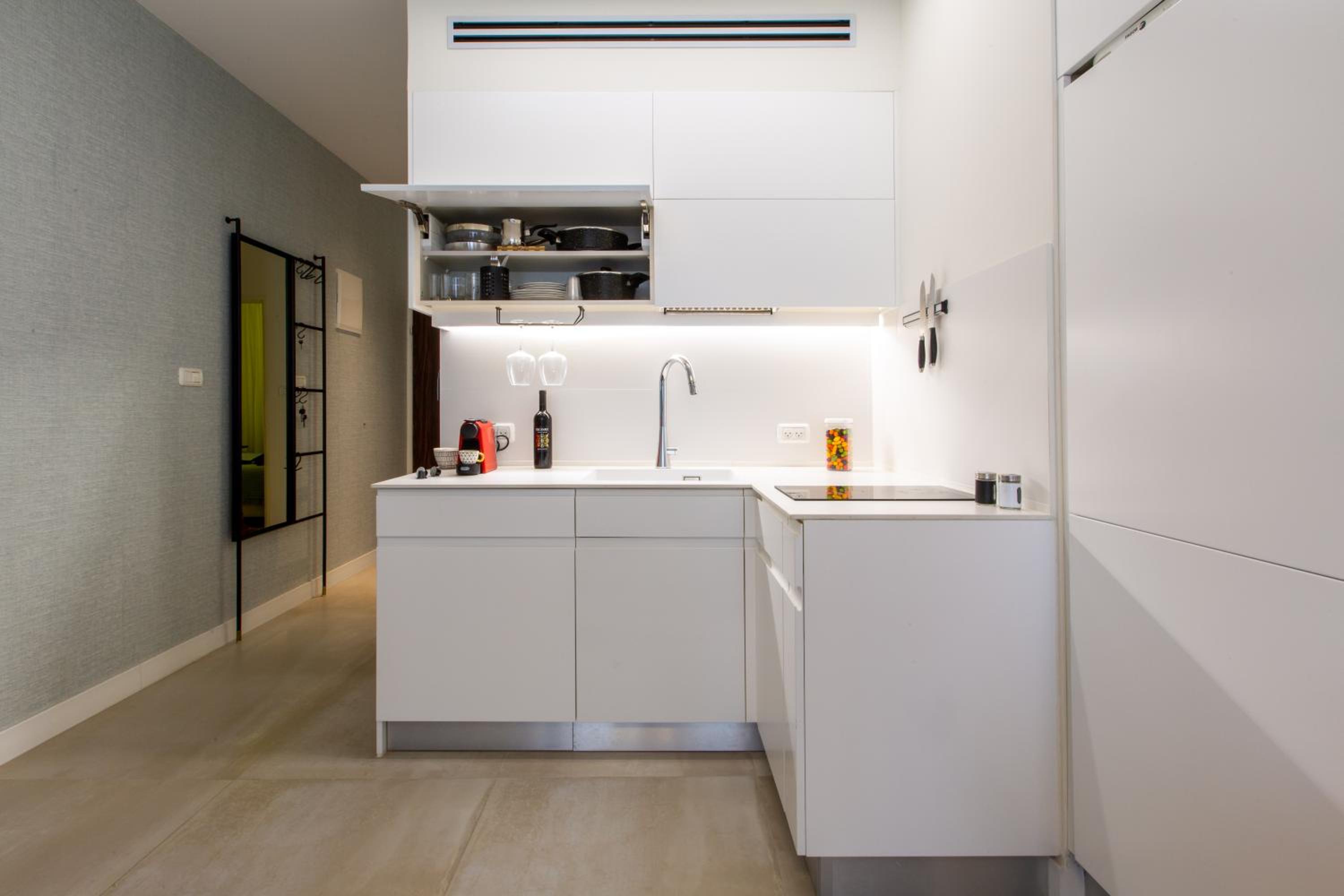One-Bedroom Apartment - Photo 26