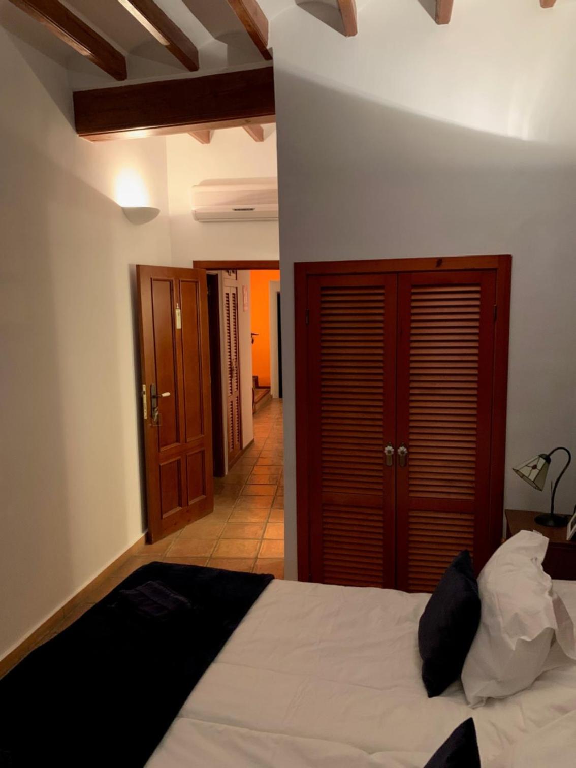 Double Room with Private Bathroom photo 2