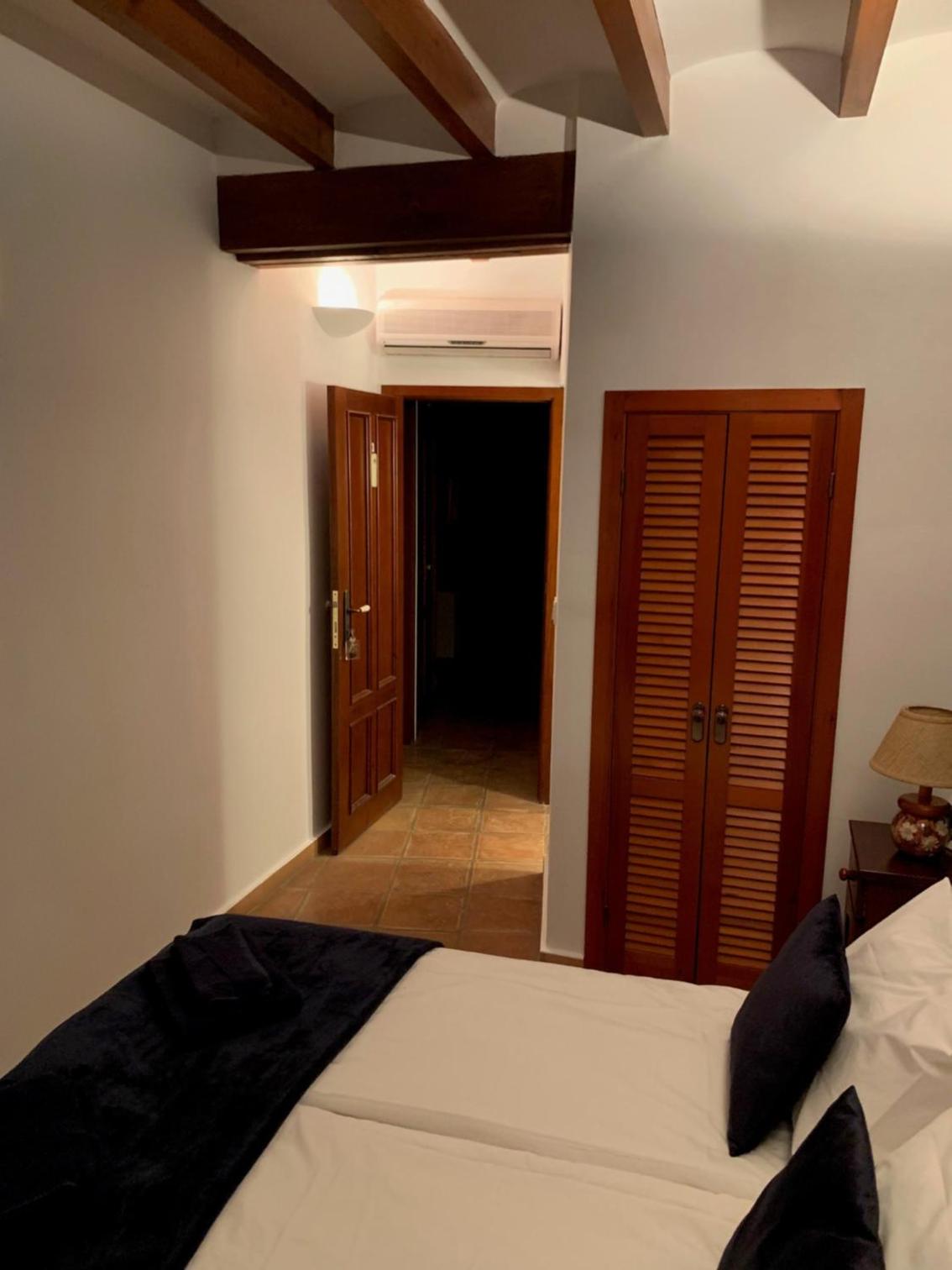 Double Room with Private Bathroom photo 3