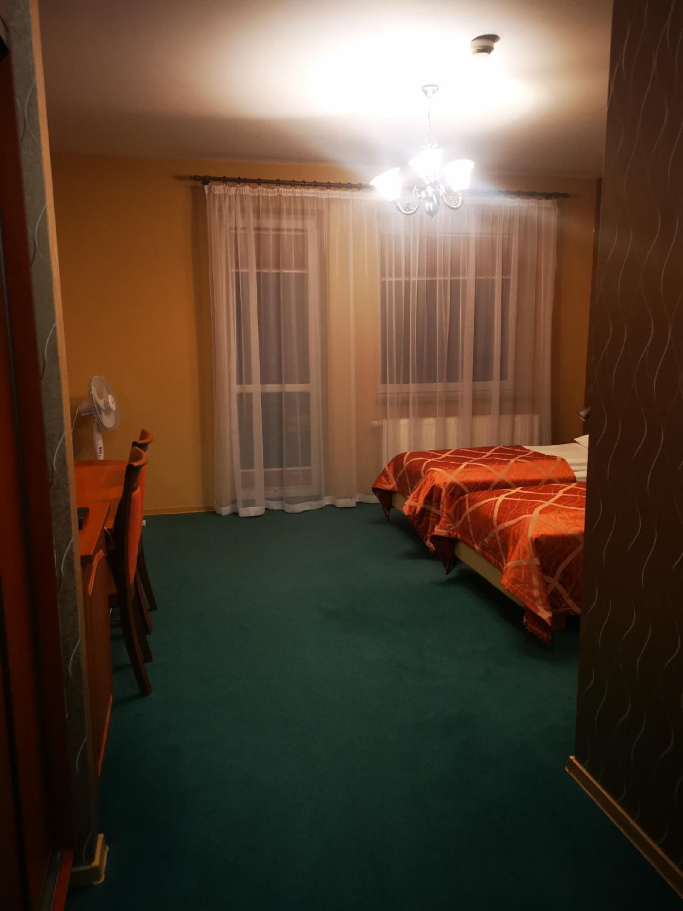 Double or Twin Room - Photo 2