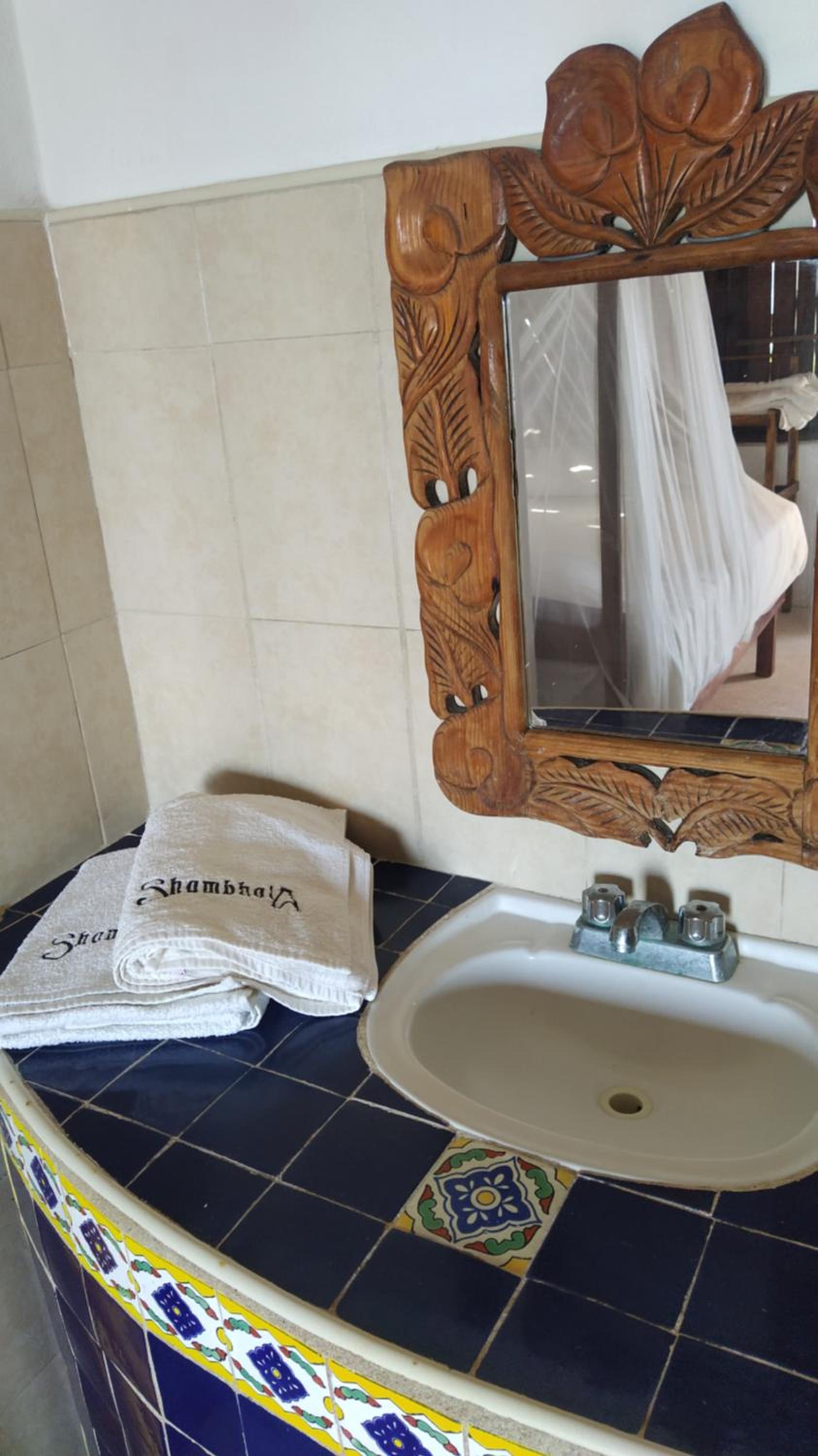 Standard Twin Room with Sea View - Photo 2